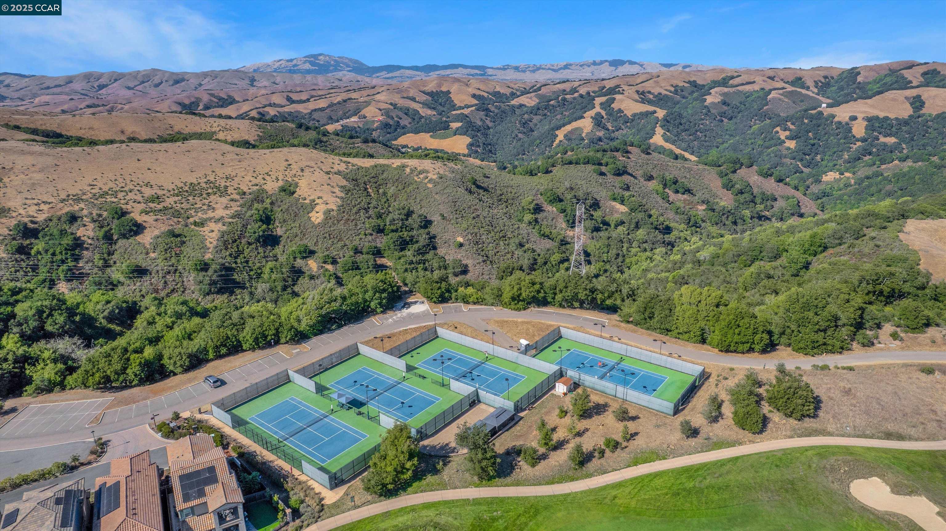 Detail Gallery Image 51 of 52 For 50 Stirling Way, Hayward,  CA 94542 - 4 Beds | 4/1 Baths