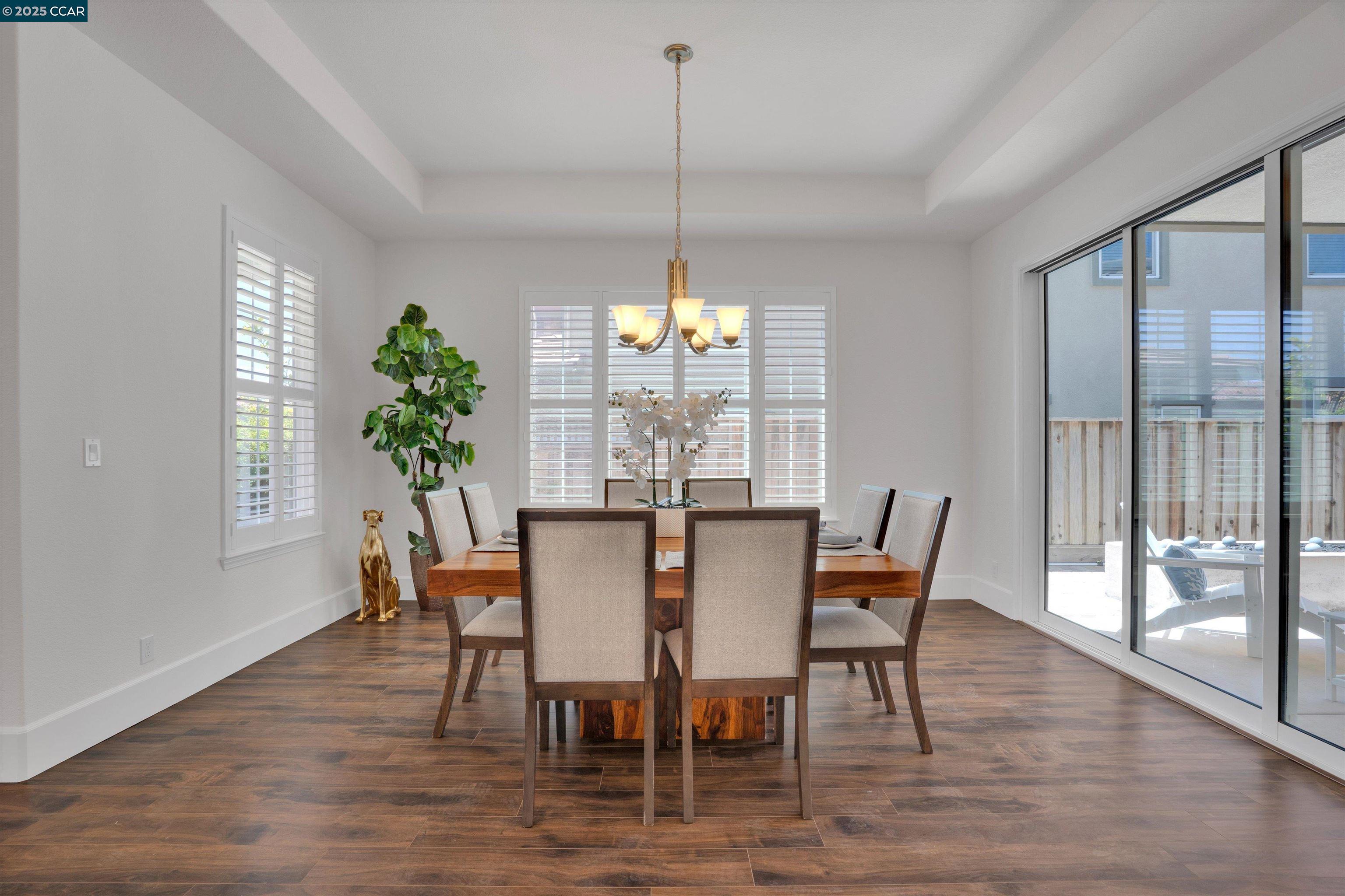 Detail Gallery Image 8 of 52 For 50 Stirling Way, Hayward,  CA 94542 - 4 Beds | 4/1 Baths