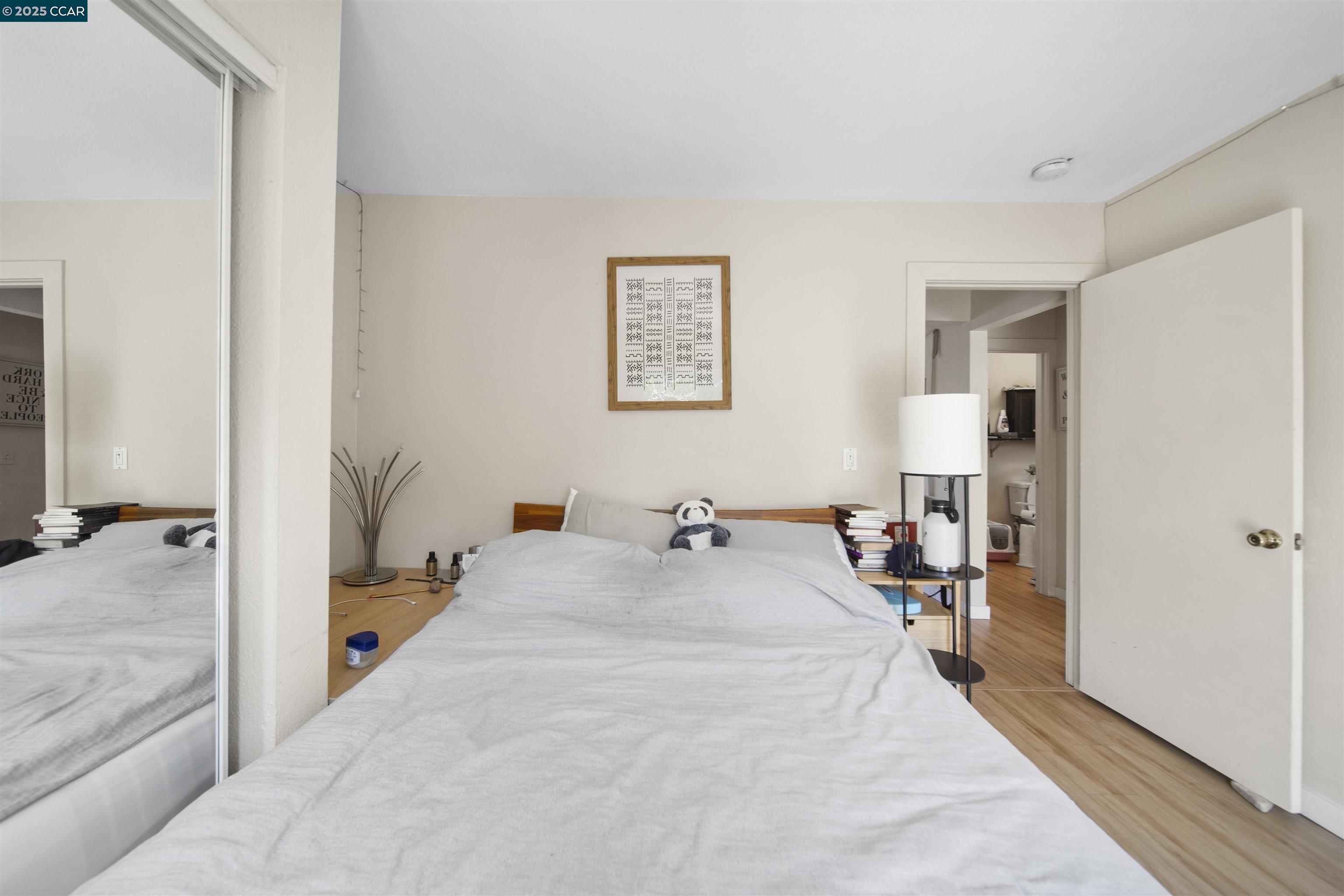 Detail Gallery Image 14 of 23 For 3106 Chestnut St, Oakland,  CA 94608-4451 - 3 Beds | 1 Baths