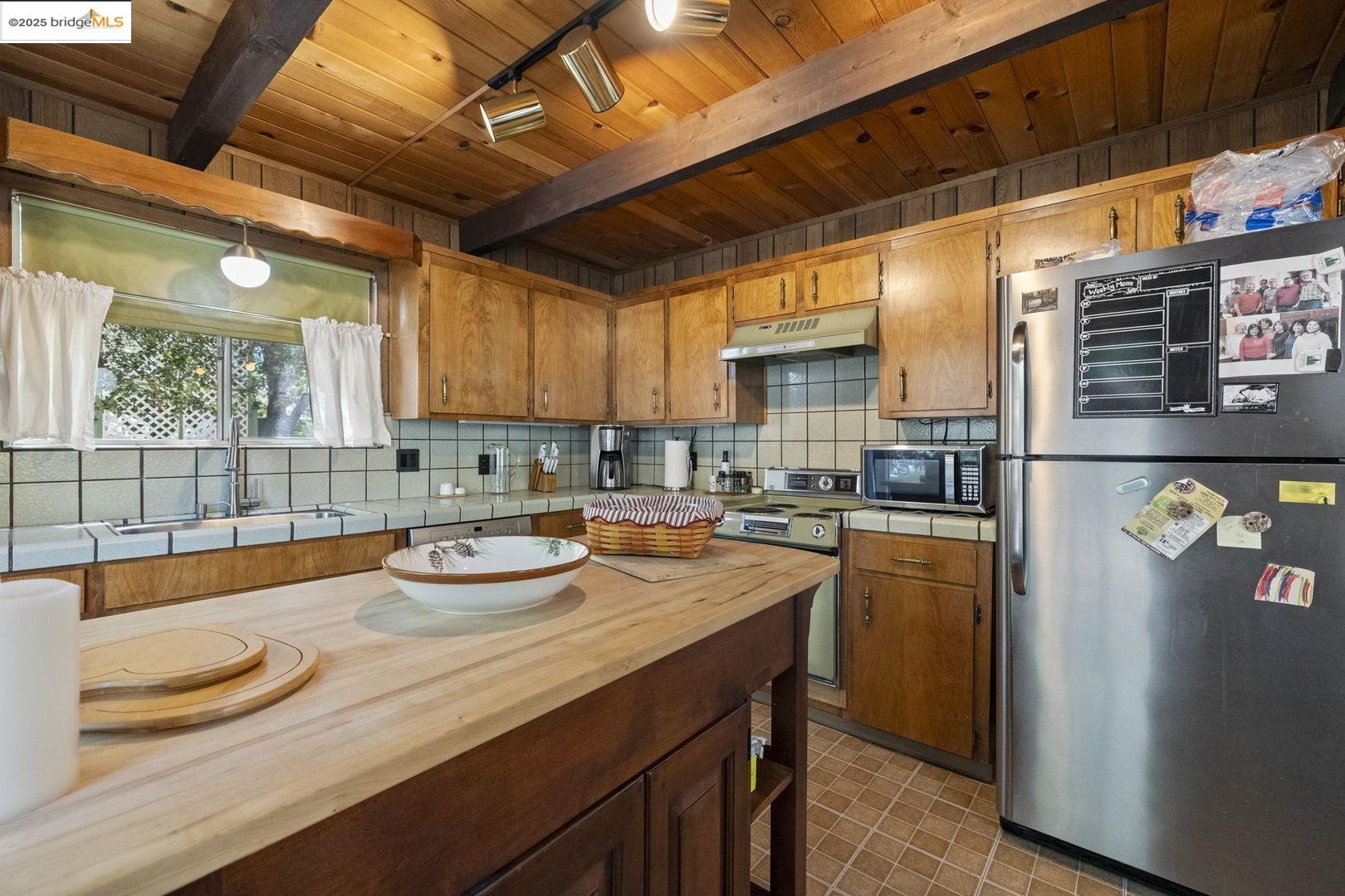 Detail Gallery Image 15 of 30 For 23255 Oak View Dr, Twain Harte,  CA 95383 - 3 Beds | 2 Baths