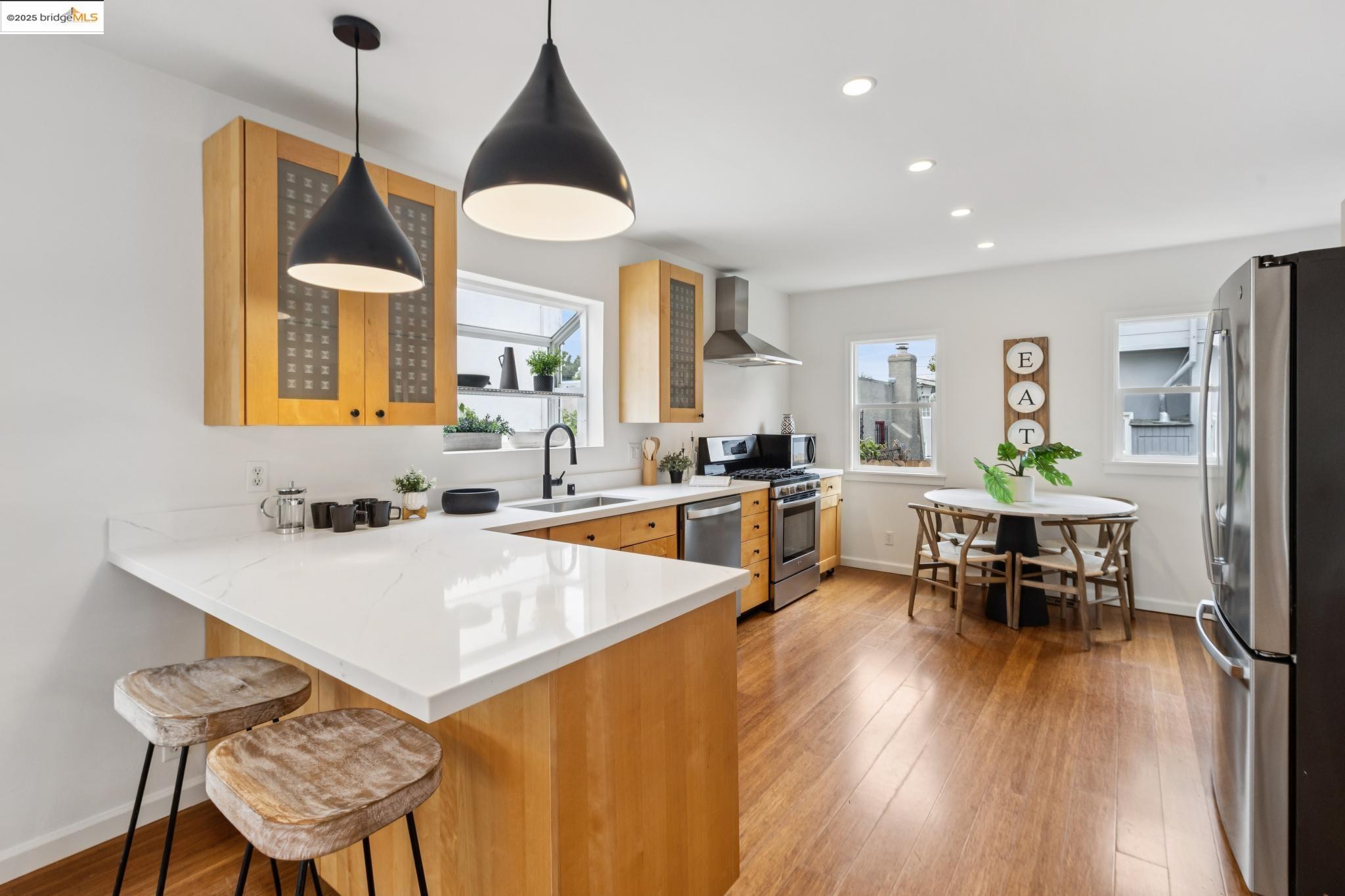 1415 67Th St, Berkeley, California 94702, 2 Bedrooms Bedrooms, 4 Rooms Rooms,1 BathroomBathrooms,Residential,For Sale,1415 67Th St,41105724