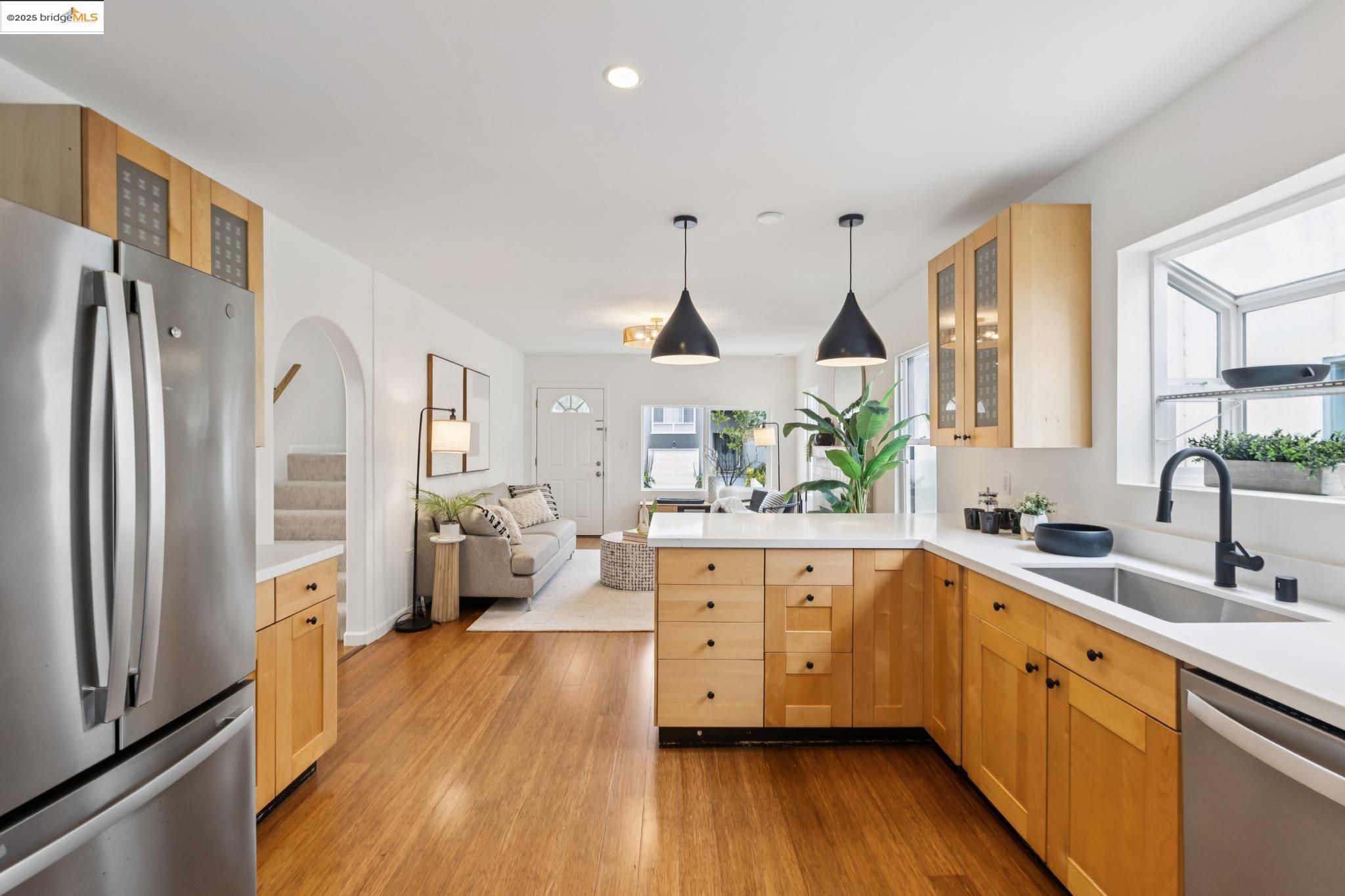 1415 67Th St, Berkeley, California 94702, 2 Bedrooms Bedrooms, 4 Rooms Rooms,1 BathroomBathrooms,Residential,For Sale,1415 67Th St,41105724
