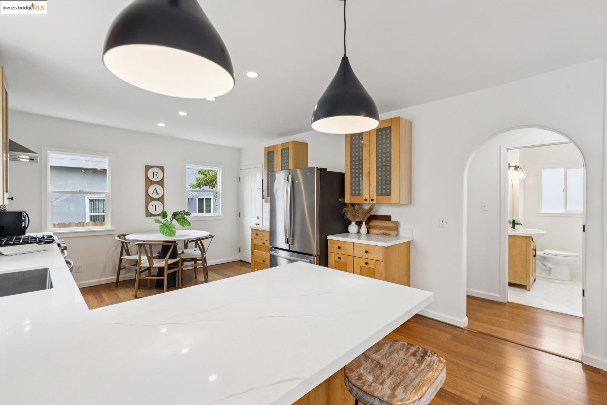 1415 67Th St, Berkeley, California 94702, 2 Bedrooms Bedrooms, 4 Rooms Rooms,1 BathroomBathrooms,Residential,For Sale,1415 67Th St,41105724