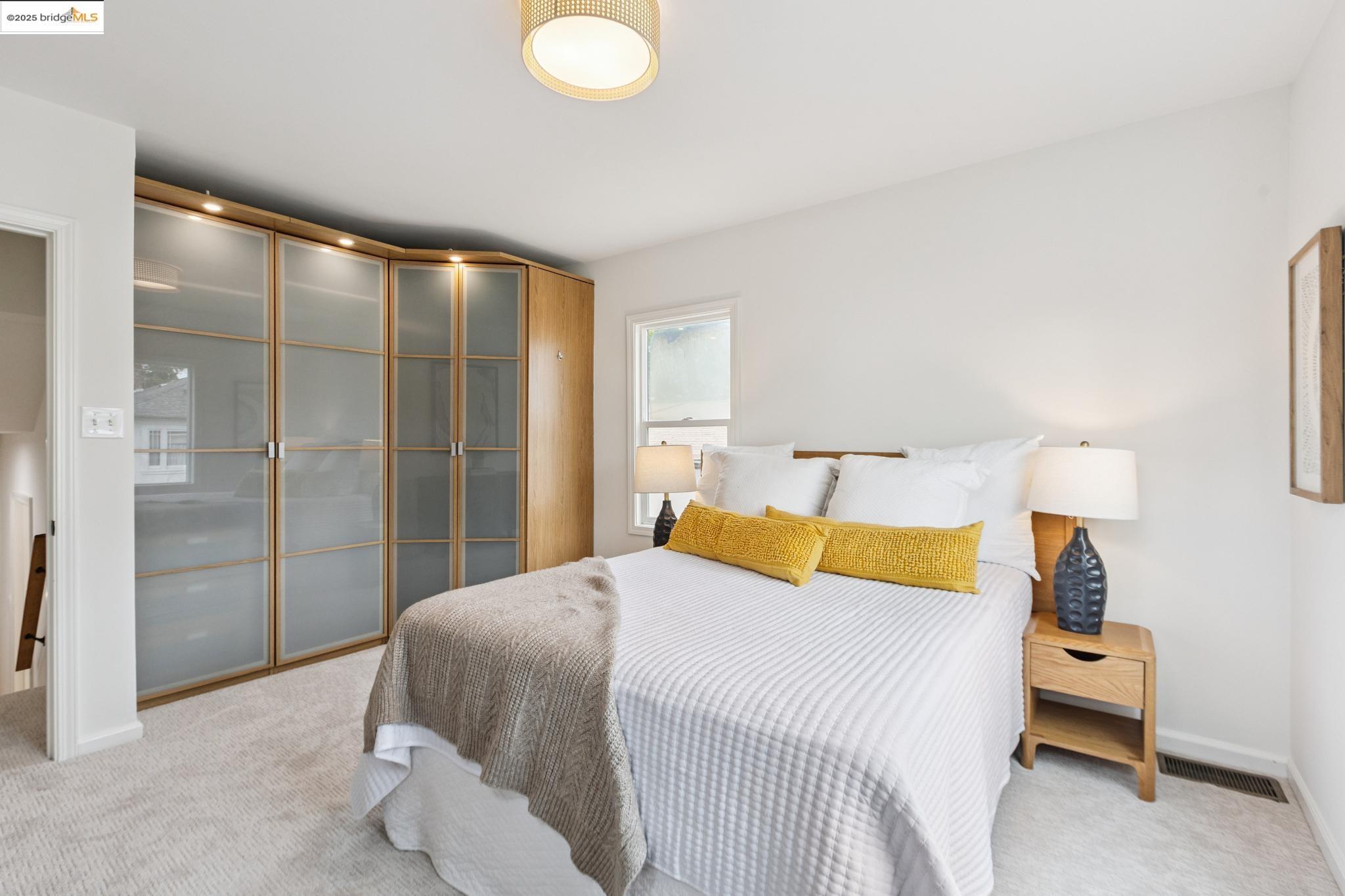 1415 67Th St, Berkeley, California 94702, 2 Bedrooms Bedrooms, 4 Rooms Rooms,1 BathroomBathrooms,Residential,For Sale,1415 67Th St,41105724