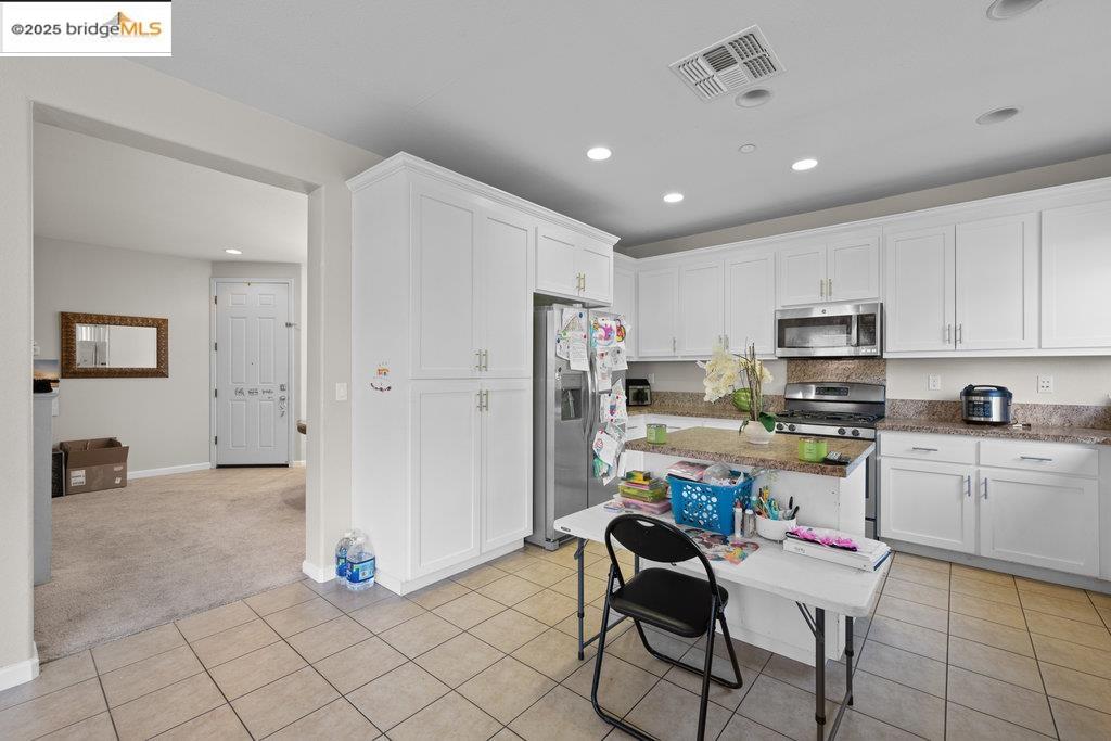 511 Viola Ct, Brentwood, California 94513, 5 Bedrooms Bedrooms, 10 Rooms Rooms,3 BathroomsBathrooms,Residential,For Sale,511 Viola Ct,41105725