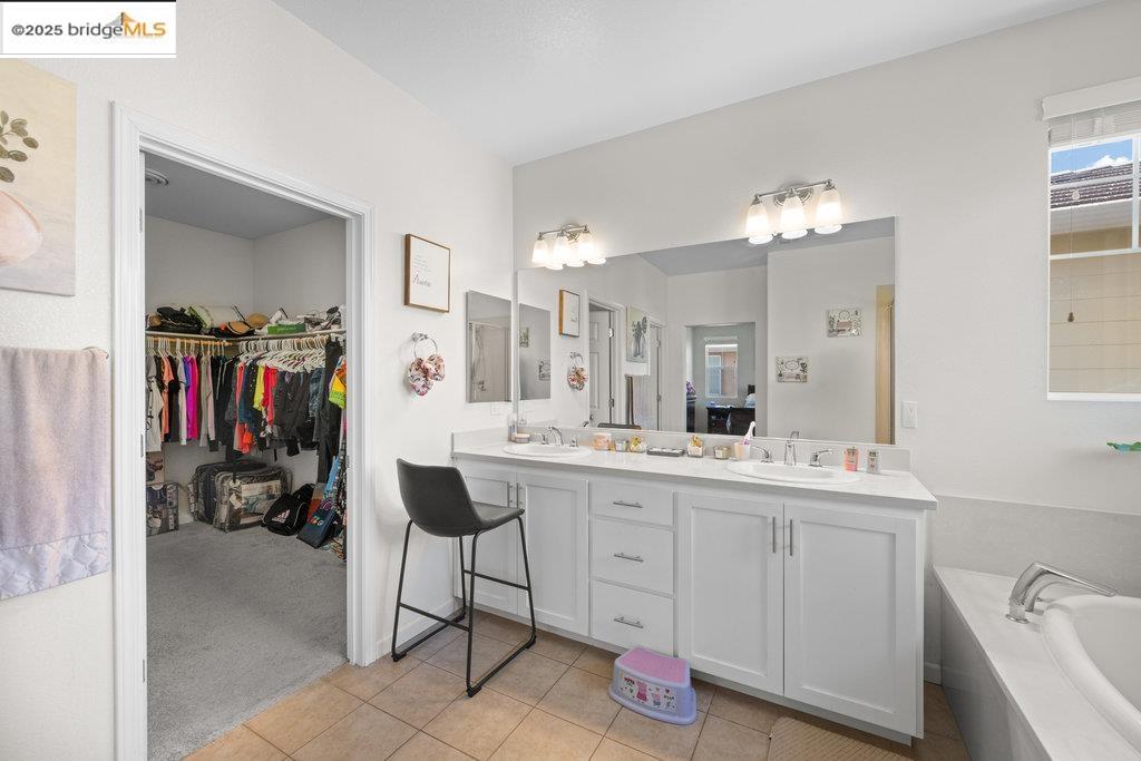 511 Viola Ct, Brentwood, California 94513, 5 Bedrooms Bedrooms, 10 Rooms Rooms,3 BathroomsBathrooms,Residential,For Sale,511 Viola Ct,41105725