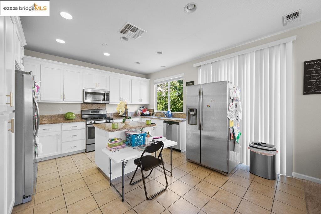 511 Viola Ct, Brentwood, California 94513, 5 Bedrooms Bedrooms, 10 Rooms Rooms,3 BathroomsBathrooms,Residential,For Sale,511 Viola Ct,41105725