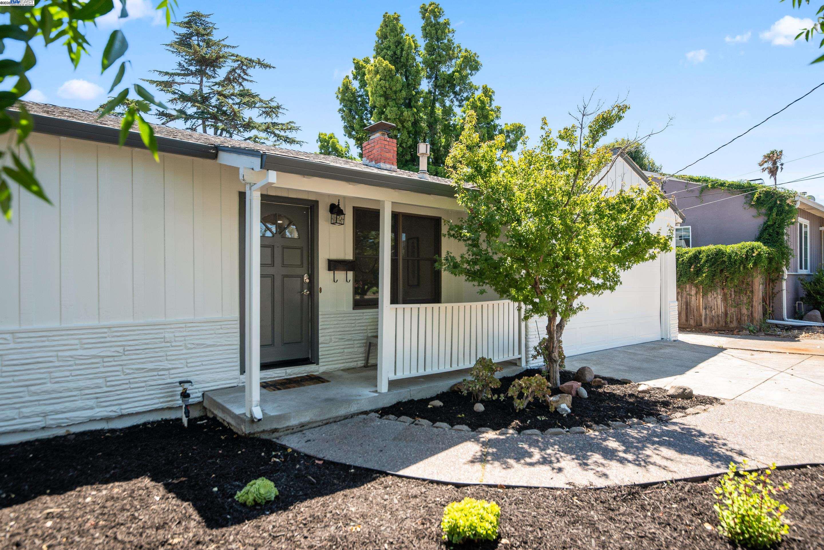 2948 Glenside Dr, Concord, California 94520, 3 Bedrooms Bedrooms, 6 Rooms Rooms,1 BathroomBathrooms,Residential,For Sale,2948 Glenside Dr,41105727