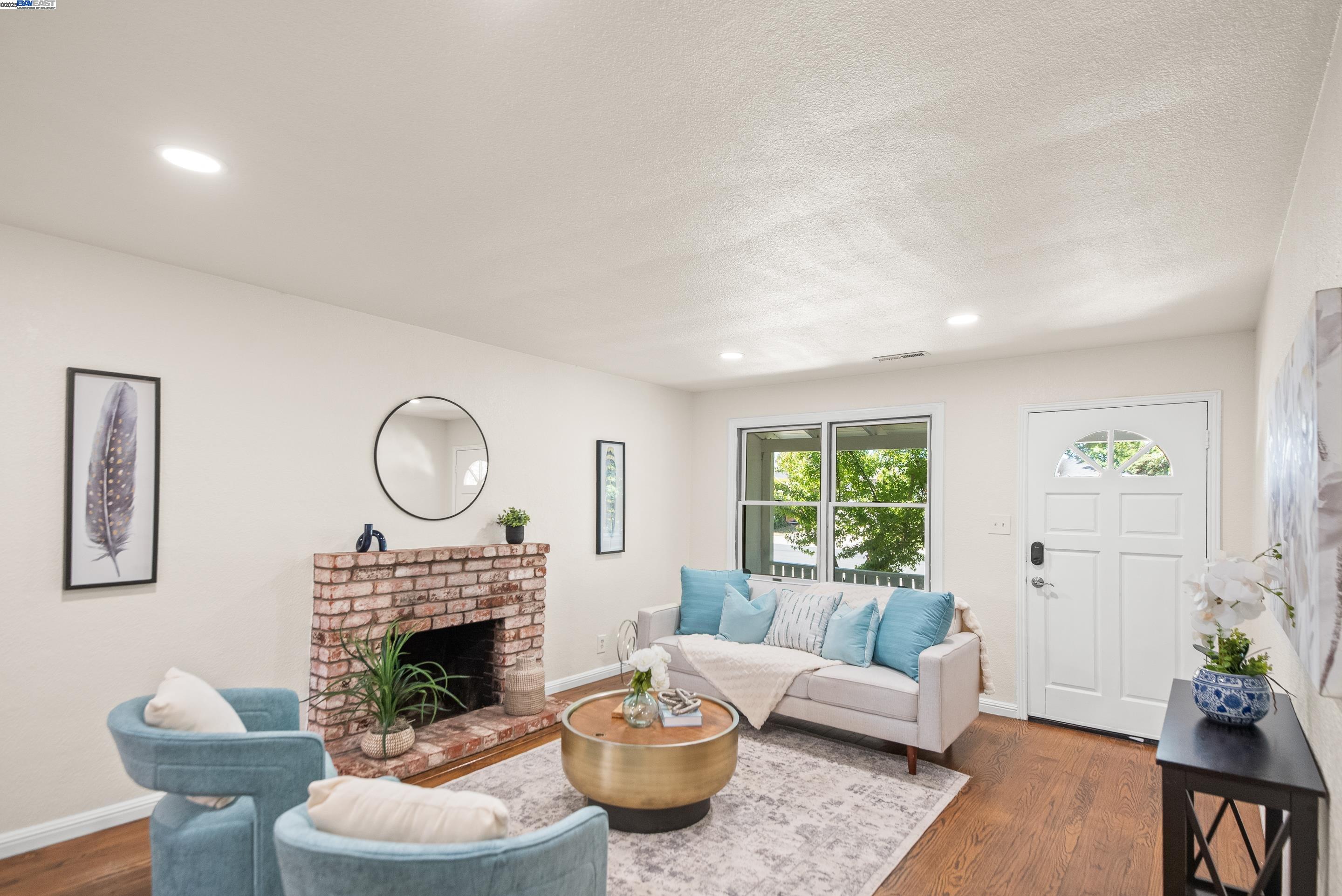 2948 Glenside Dr, Concord, California 94520, 3 Bedrooms Bedrooms, 6 Rooms Rooms,1 BathroomBathrooms,Residential,For Sale,2948 Glenside Dr,41105727