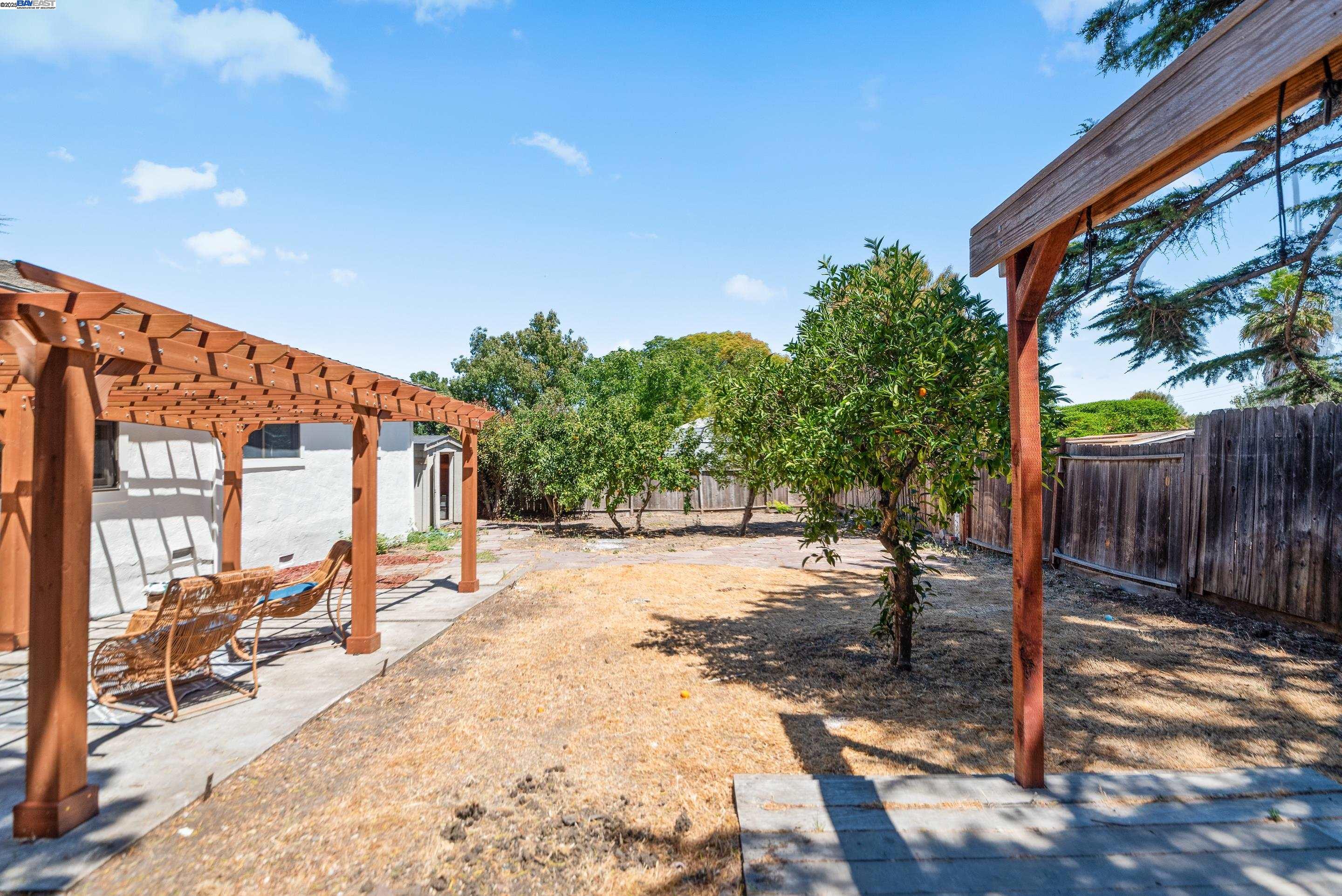 2948 Glenside Dr, Concord, California 94520, 3 Bedrooms Bedrooms, 6 Rooms Rooms,1 BathroomBathrooms,Residential,For Sale,2948 Glenside Dr,41105727
