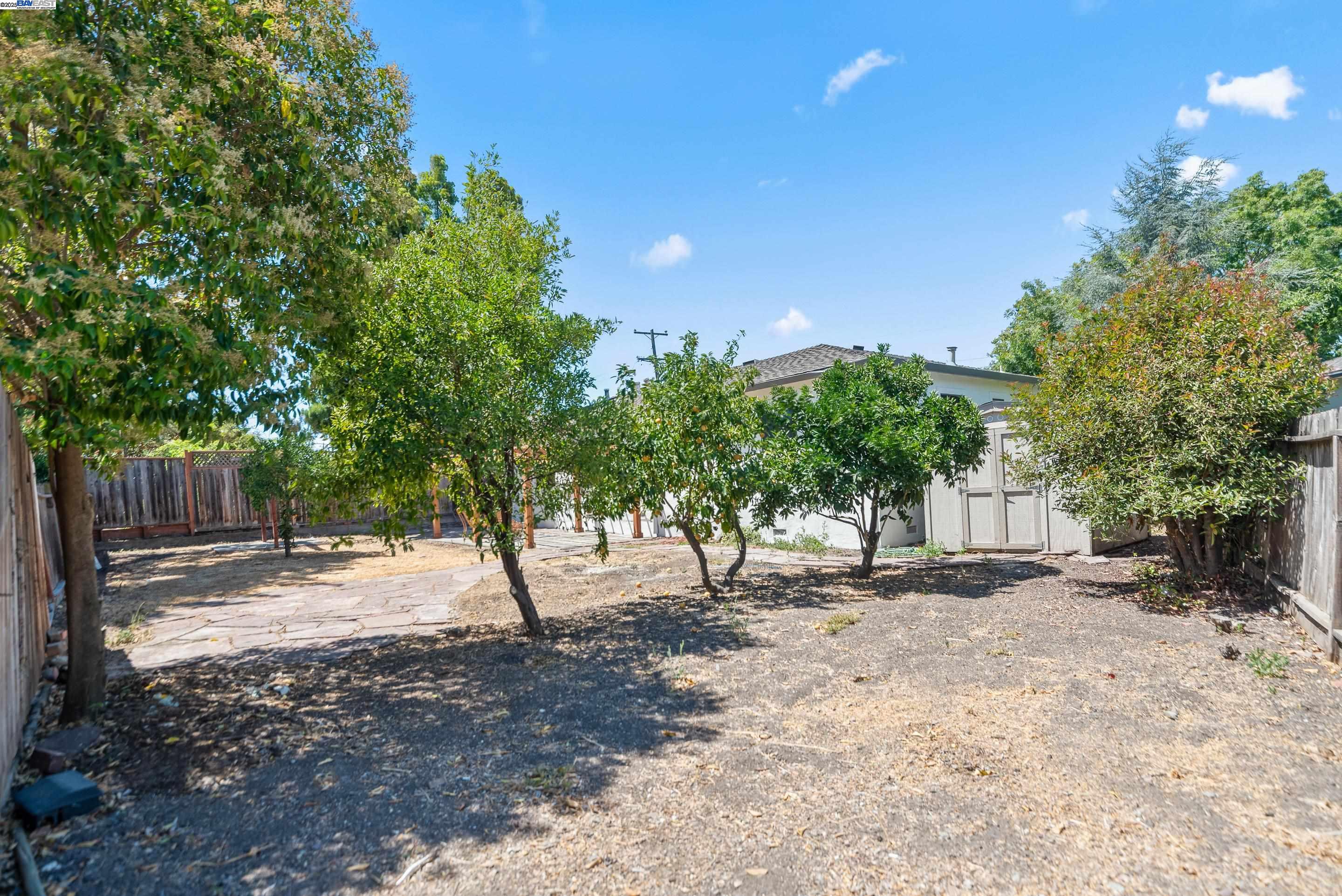 2948 Glenside Dr, Concord, California 94520, 3 Bedrooms Bedrooms, 6 Rooms Rooms,1 BathroomBathrooms,Residential,For Sale,2948 Glenside Dr,41105727
