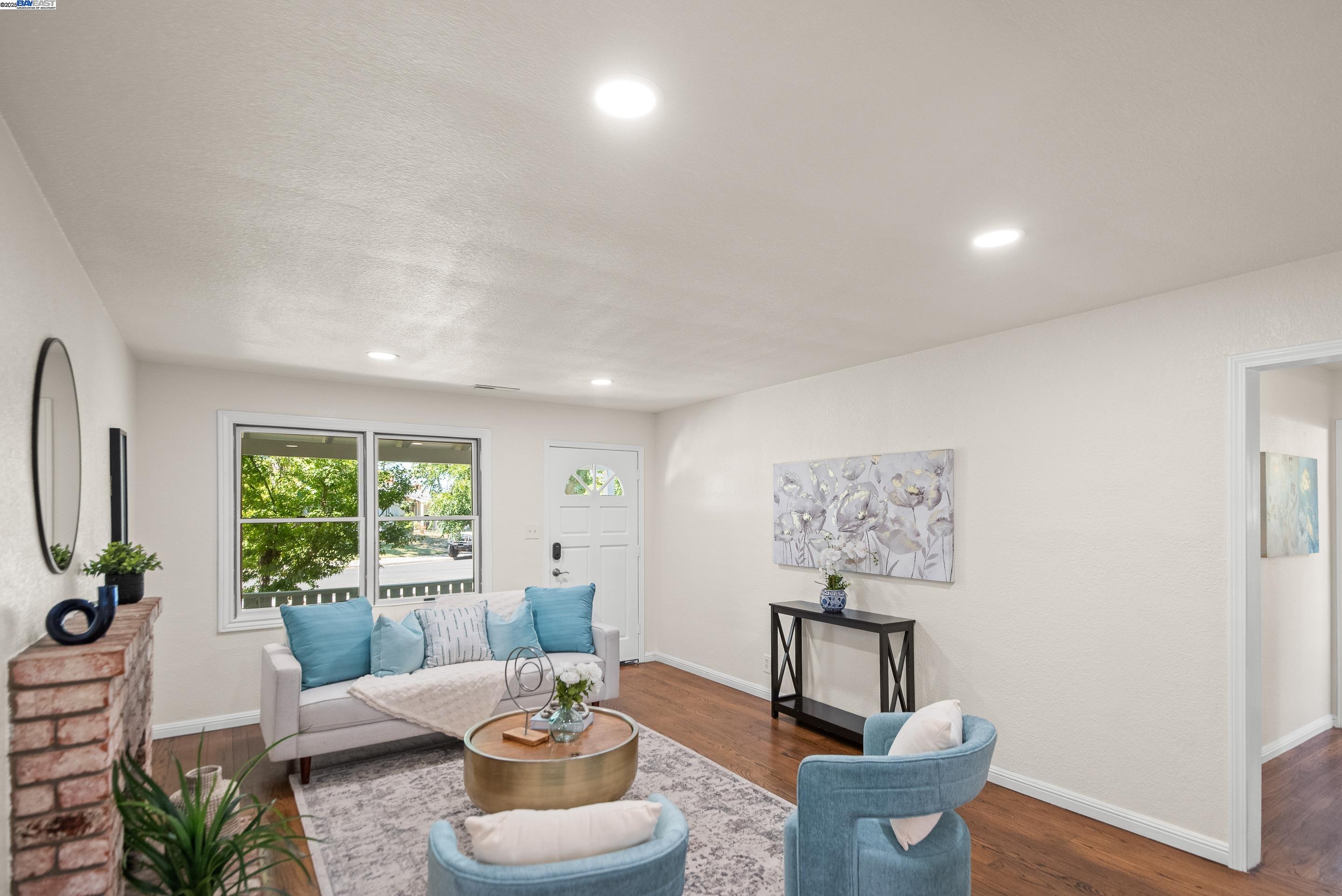 2948 Glenside Dr, Concord, California 94520, 3 Bedrooms Bedrooms, 6 Rooms Rooms,1 BathroomBathrooms,Residential,For Sale,2948 Glenside Dr,41105727