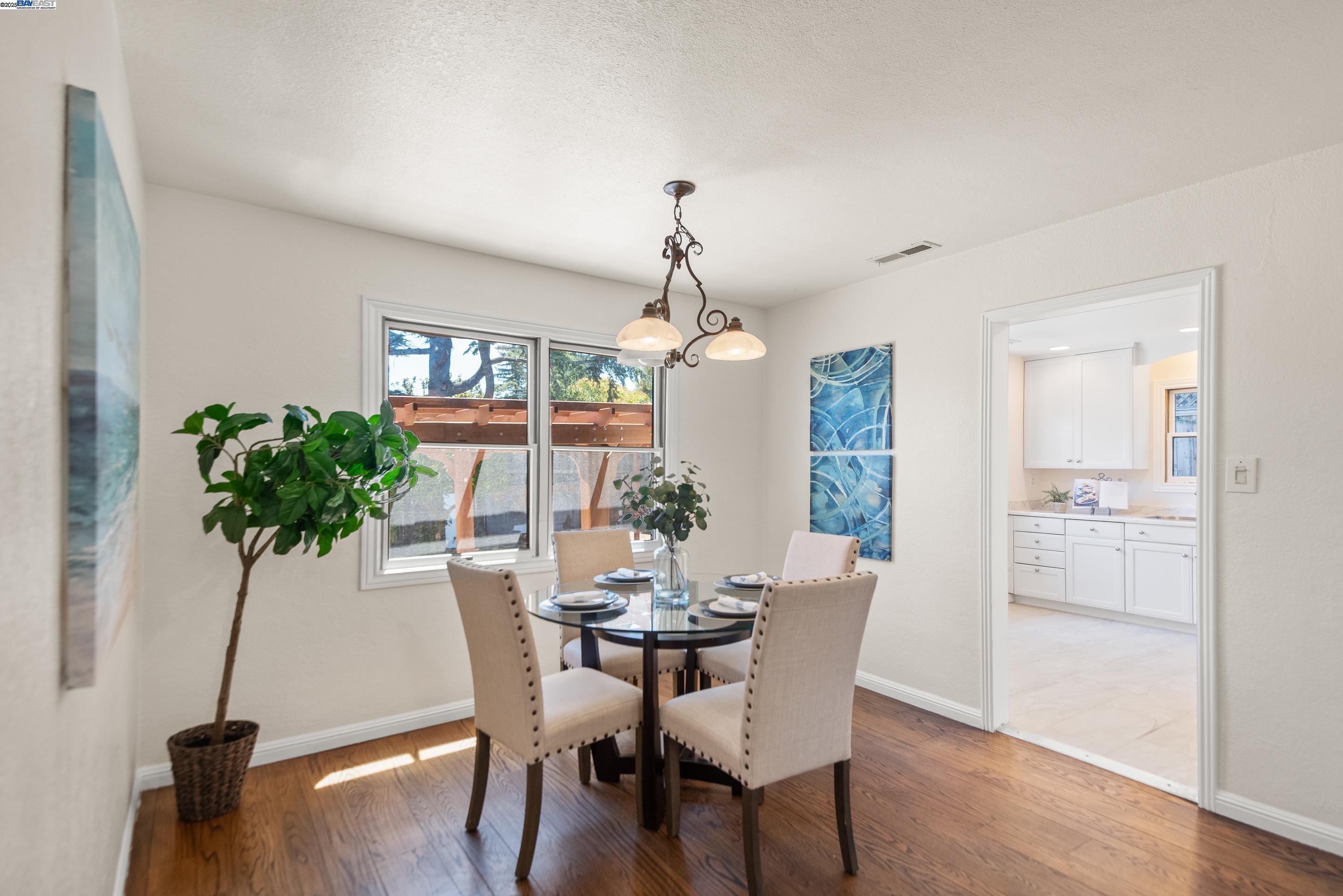 2948 Glenside Dr, Concord, California 94520, 3 Bedrooms Bedrooms, 6 Rooms Rooms,1 BathroomBathrooms,Residential,For Sale,2948 Glenside Dr,41105727