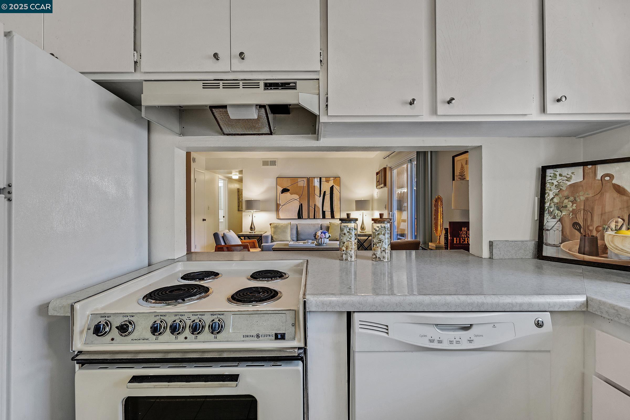 Photo #7: 41105728 Listing: Photo #7