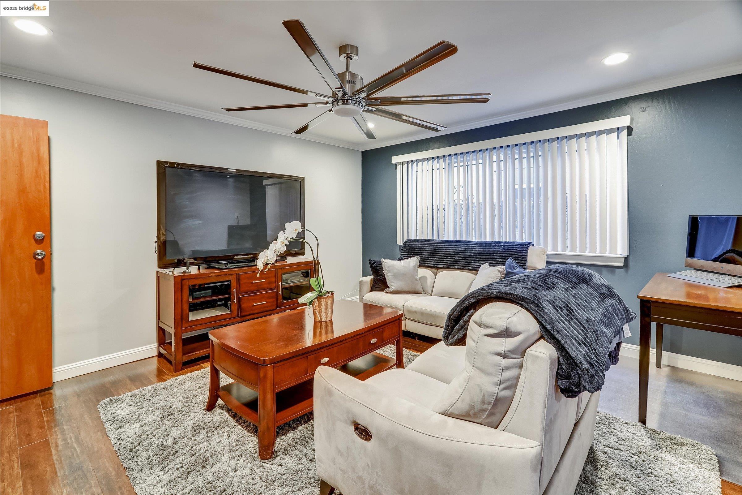 6610-6612 Bancroft Avenue, Oakland, California 94605, ,Residential Income,For Sale,6610-6612 Bancroft Avenue,41105732