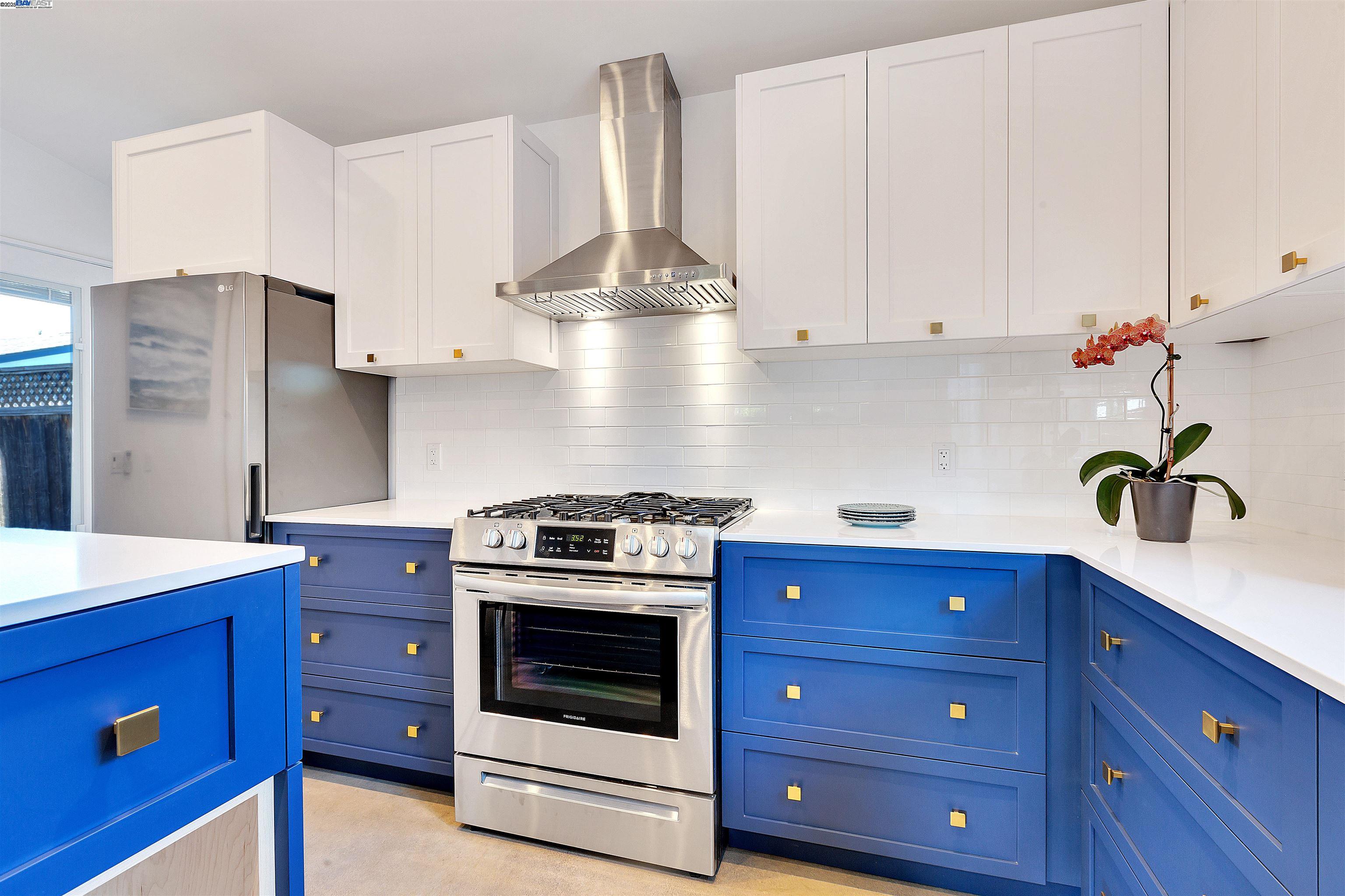 930 Magnolia Drive, Alameda, California 94502, 1 Bedroom Bedrooms, 3 Rooms Rooms,1 BathroomBathrooms,Residential Lease,For Rent,930 Magnolia Drive,41105733