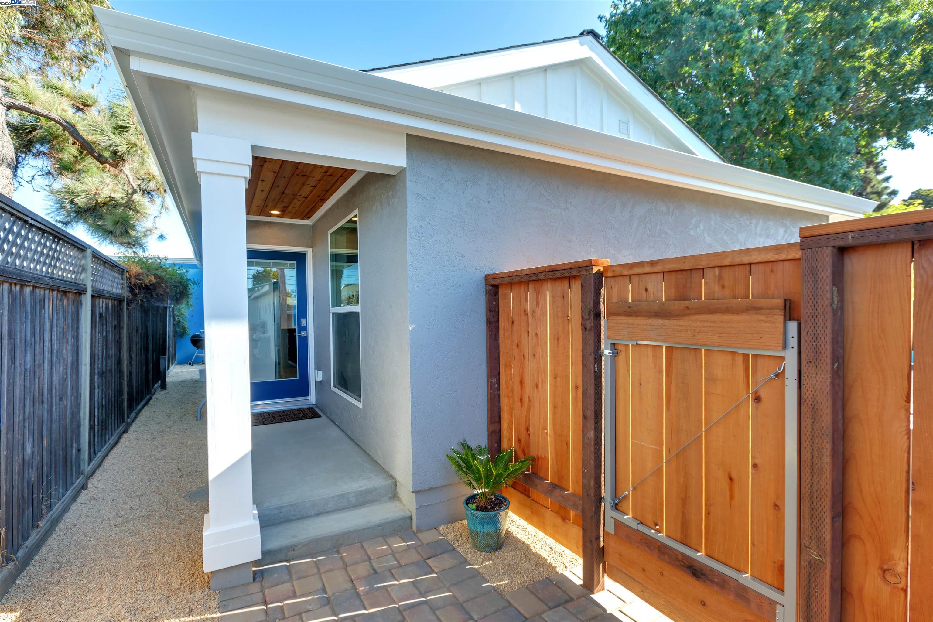 930 Magnolia Drive, Alameda, California 94502, 1 Bedroom Bedrooms, 3 Rooms Rooms,1 BathroomBathrooms,Residential Lease,For Rent,930 Magnolia Drive,41105733