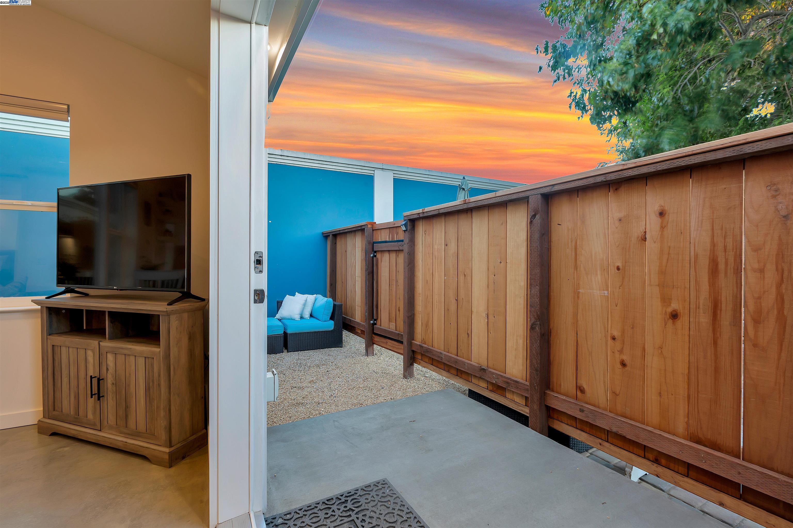 930 Magnolia Drive, Alameda, California 94502, 1 Bedroom Bedrooms, 3 Rooms Rooms,1 BathroomBathrooms,Residential Lease,For Rent,930 Magnolia Drive,41105733