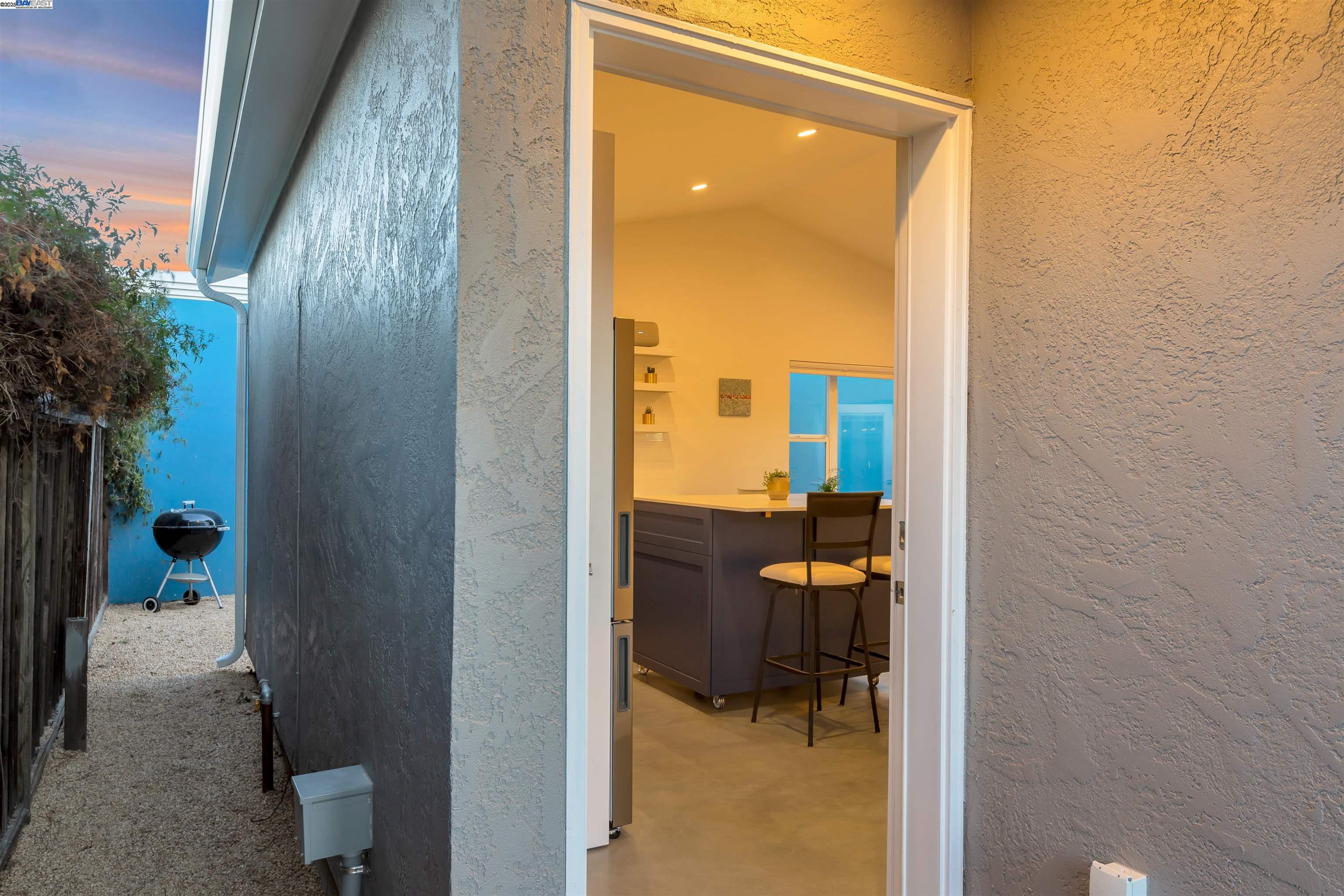 930 Magnolia Drive, Alameda, California 94502, 1 Bedroom Bedrooms, 3 Rooms Rooms,1 BathroomBathrooms,Residential Lease,For Rent,930 Magnolia Drive,41105733