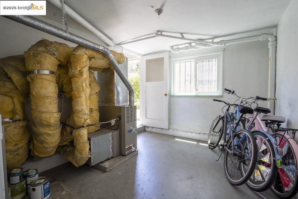 5438 Claremont Avenue, Oakland, California 94618, ,Residential Income,For Sale,5438 Claremont Avenue,41105735
