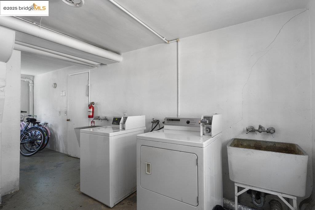 5438 Claremont Avenue, Oakland, California 94618, ,Residential Income,For Sale,5438 Claremont Avenue,41105735