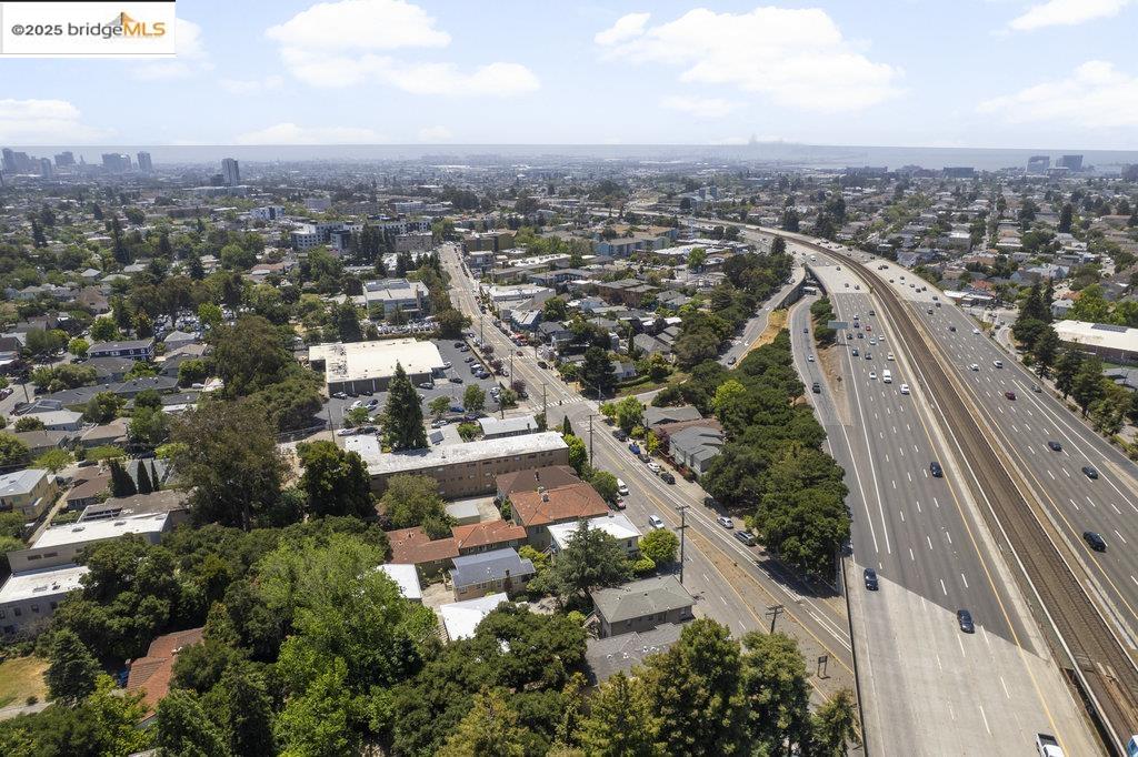 5438 Claremont Avenue, Oakland, California 94618, ,Residential Income,For Sale,5438 Claremont Avenue,41105735