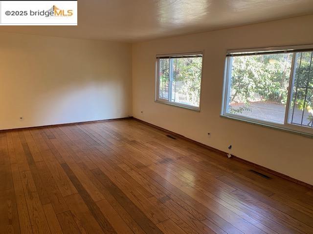 5438 Claremont Avenue, Oakland, California 94618, ,Residential Income,For Sale,5438 Claremont Avenue,41105735