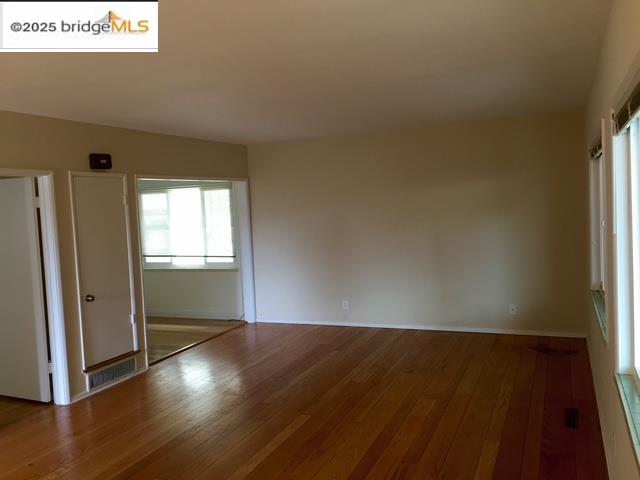 5438 Claremont Avenue, Oakland, California 94618, ,Residential Income,For Sale,5438 Claremont Avenue,41105735