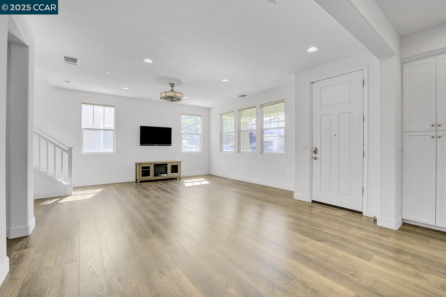 330 Pacifica Dr, Brentwood, California 94513, 3 Bedrooms Bedrooms, 7 Rooms Rooms,2 BathroomsBathrooms,Residential,For Sale,330 Pacifica Dr,41105737