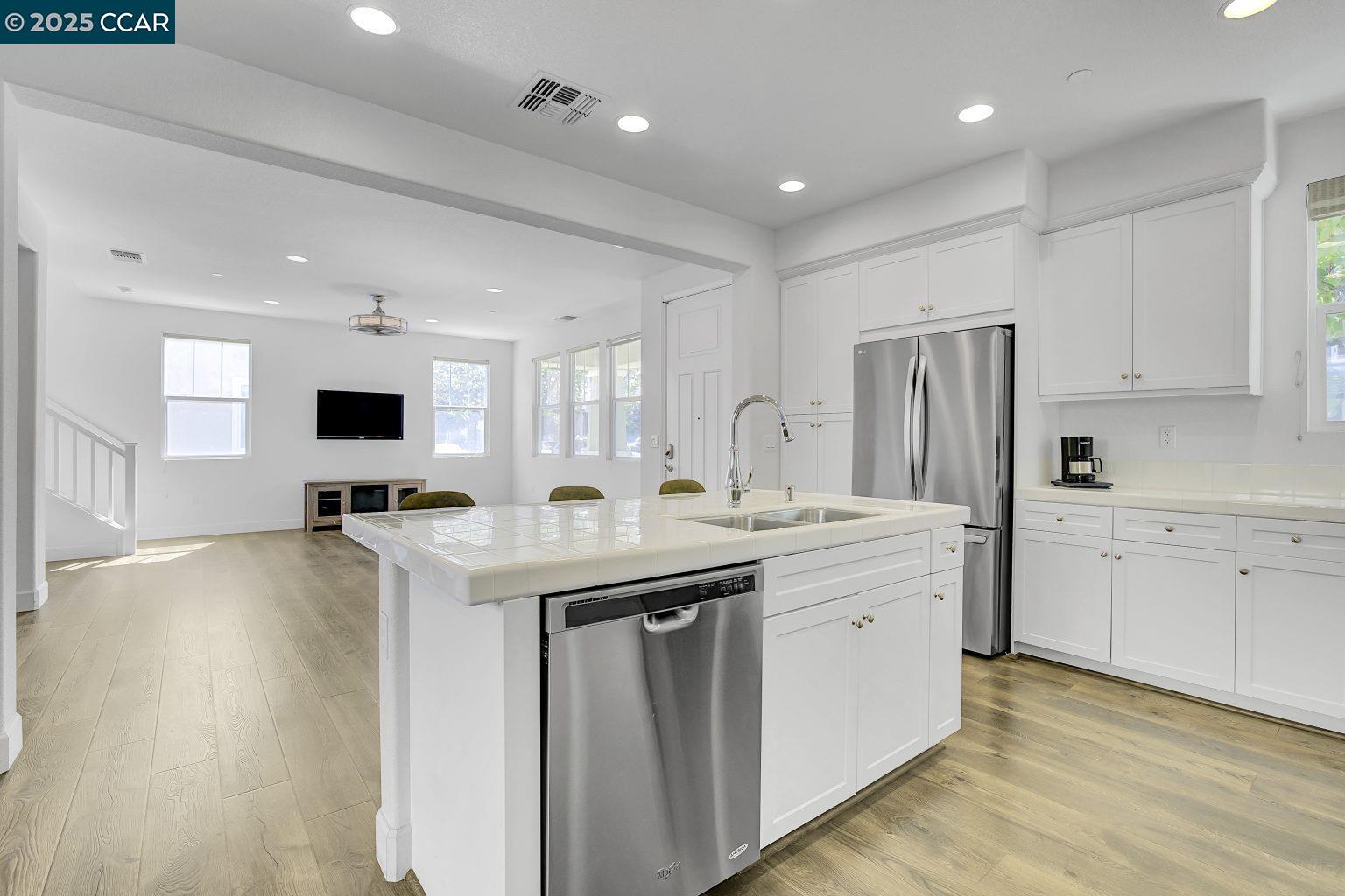 330 Pacifica Dr, Brentwood, California 94513, 3 Bedrooms Bedrooms, 7 Rooms Rooms,2 BathroomsBathrooms,Residential,For Sale,330 Pacifica Dr,41105737