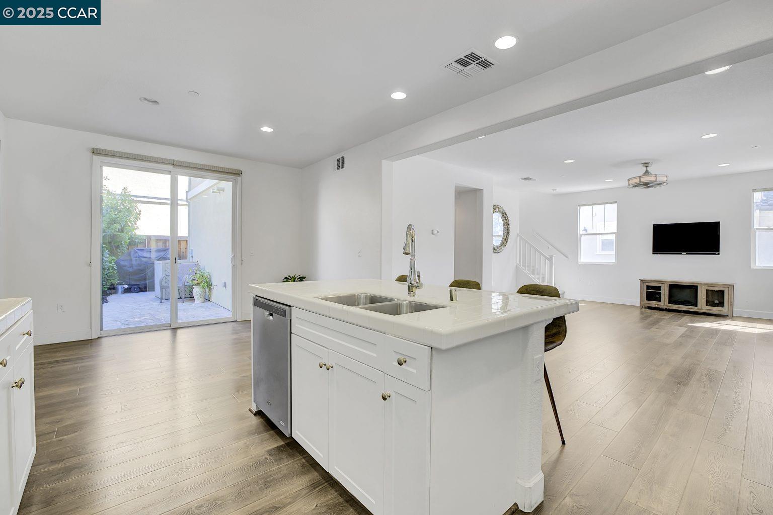 330 Pacifica Dr, Brentwood, California 94513, 3 Bedrooms Bedrooms, 7 Rooms Rooms,2 BathroomsBathrooms,Residential,For Sale,330 Pacifica Dr,41105737