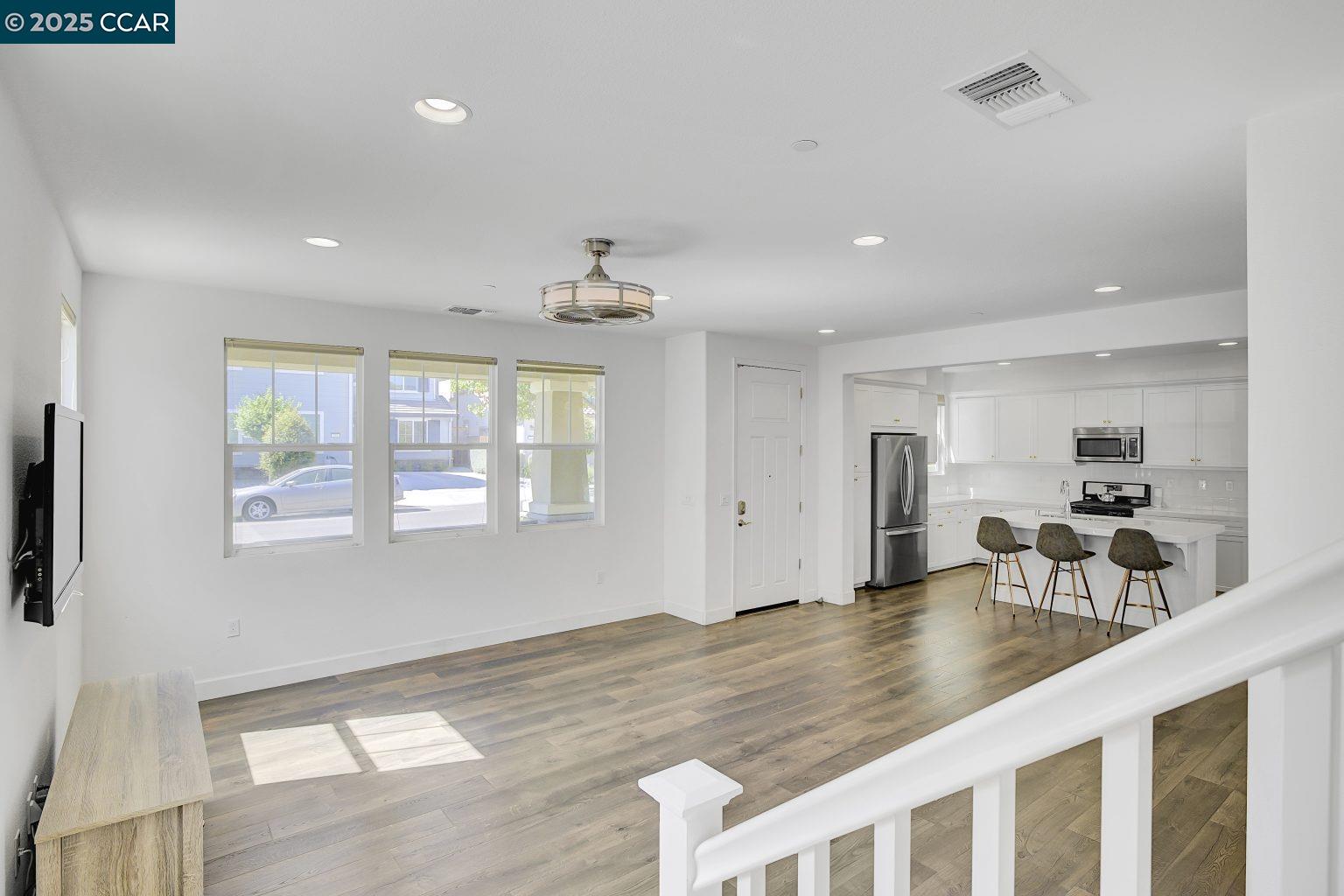 330 Pacifica Dr, Brentwood, California 94513, 3 Bedrooms Bedrooms, 7 Rooms Rooms,2 BathroomsBathrooms,Residential,For Sale,330 Pacifica Dr,41105737