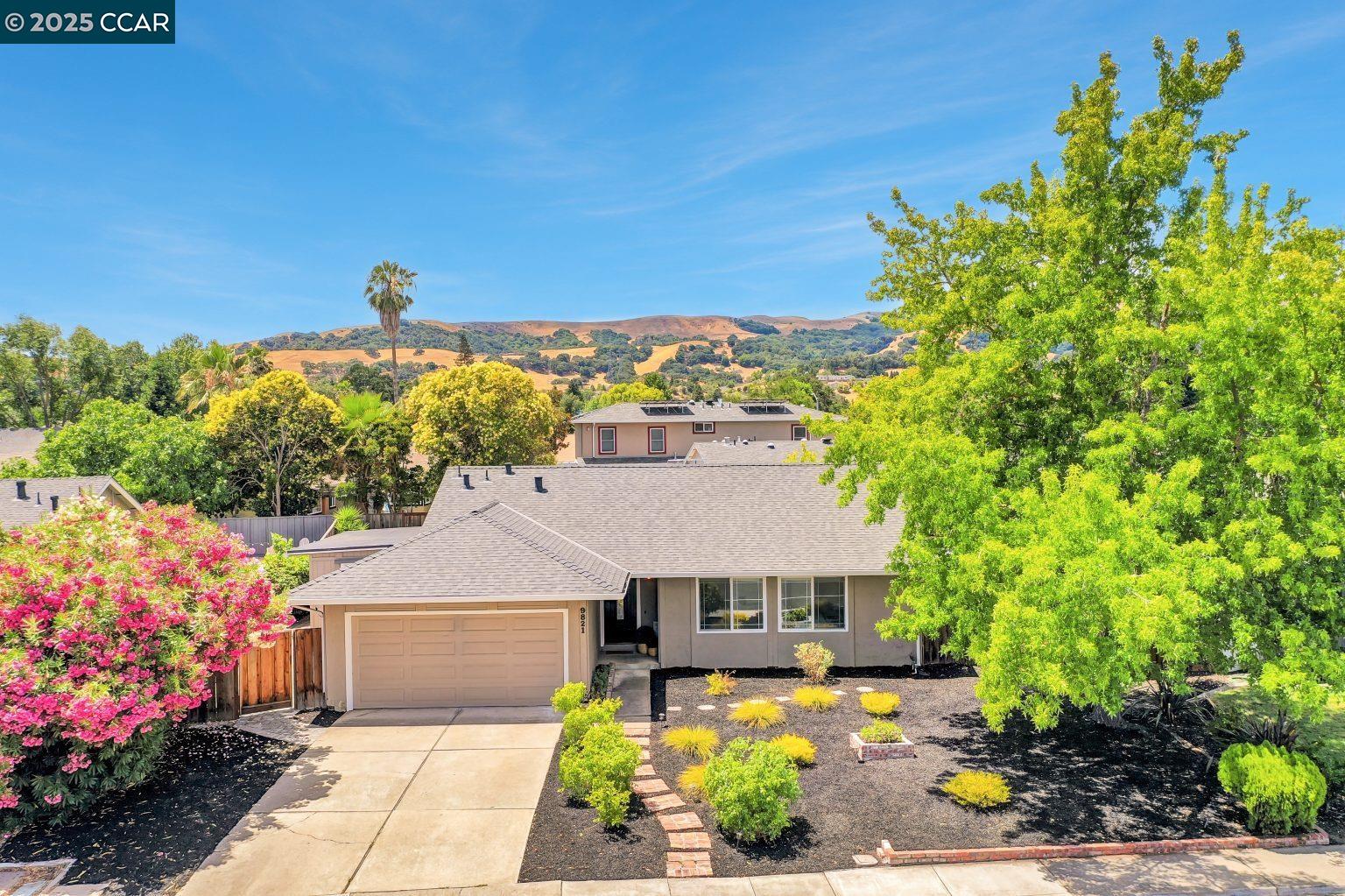 Detail Gallery Image 2 of 44 For 9821 Broadmoor Dr, San Ramon,  CA 94583 - 3 Beds | 2 Baths