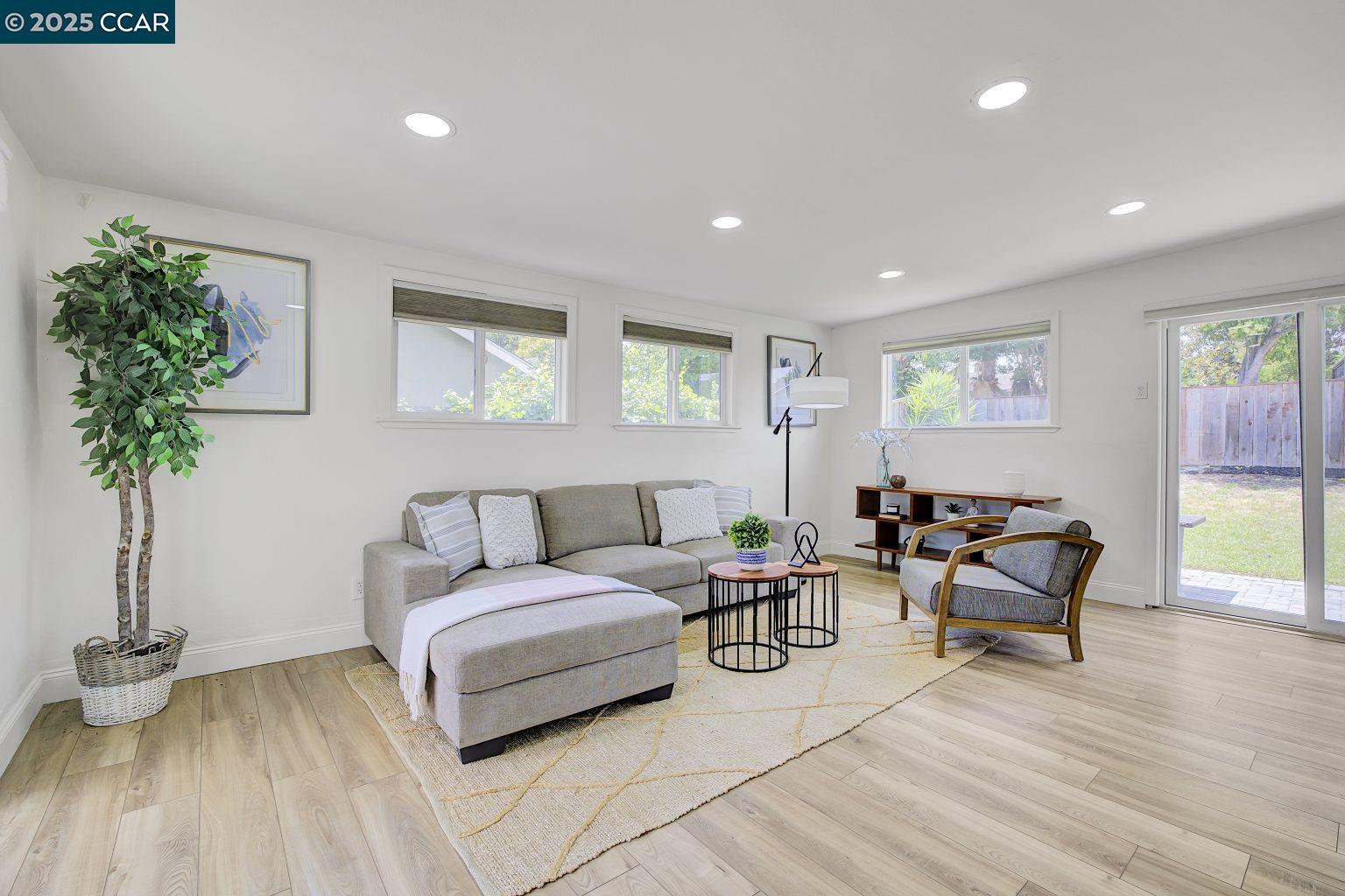 9821 Broadmoor Dr, San Ramon, California 94583, 3 Bedrooms Bedrooms, 8 Rooms Rooms,2 BathroomsBathrooms,Residential,For Sale,9821 Broadmoor Dr,41105739