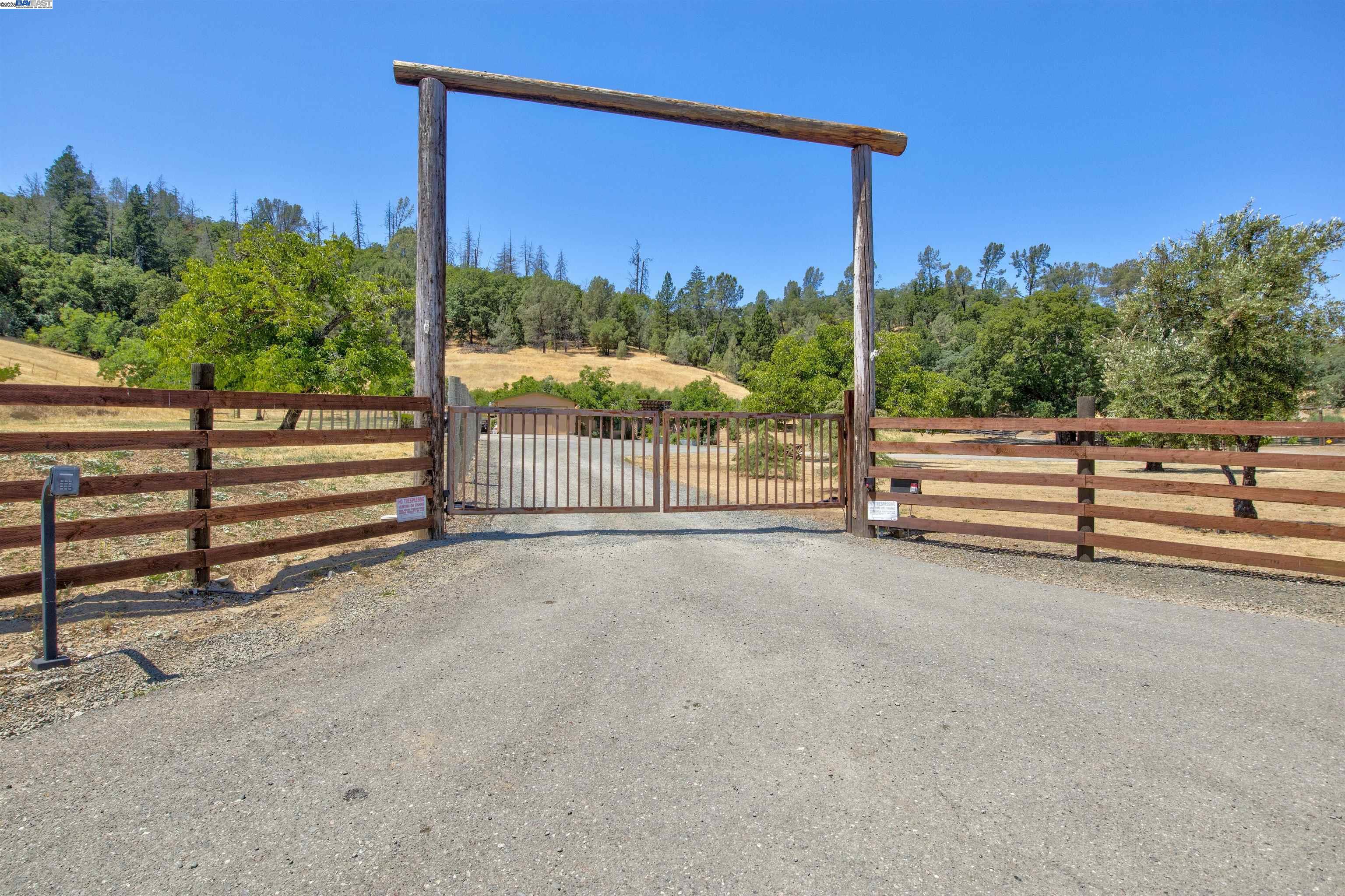 5281 Chiles Pope Valley Rd, Saint Helena, California 94574, 3 Bedrooms Bedrooms, ,2 BathroomsBathrooms,Residential,For Sale,5281 Chiles Pope Valley Rd,41105740