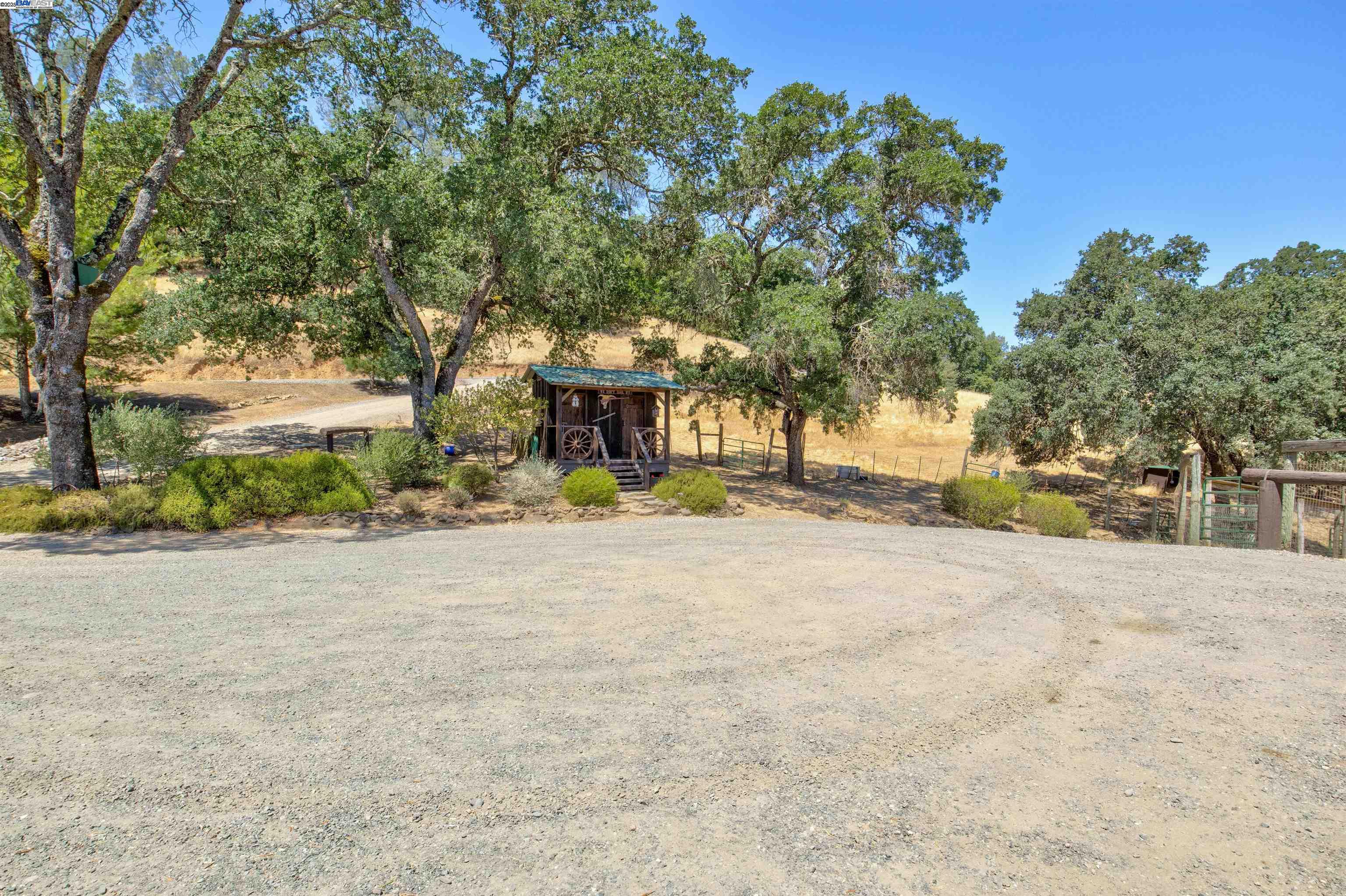 5281 Chiles Pope Valley Rd, Saint Helena, California 94574, 3 Bedrooms Bedrooms, ,2 BathroomsBathrooms,Residential,For Sale,5281 Chiles Pope Valley Rd,41105740