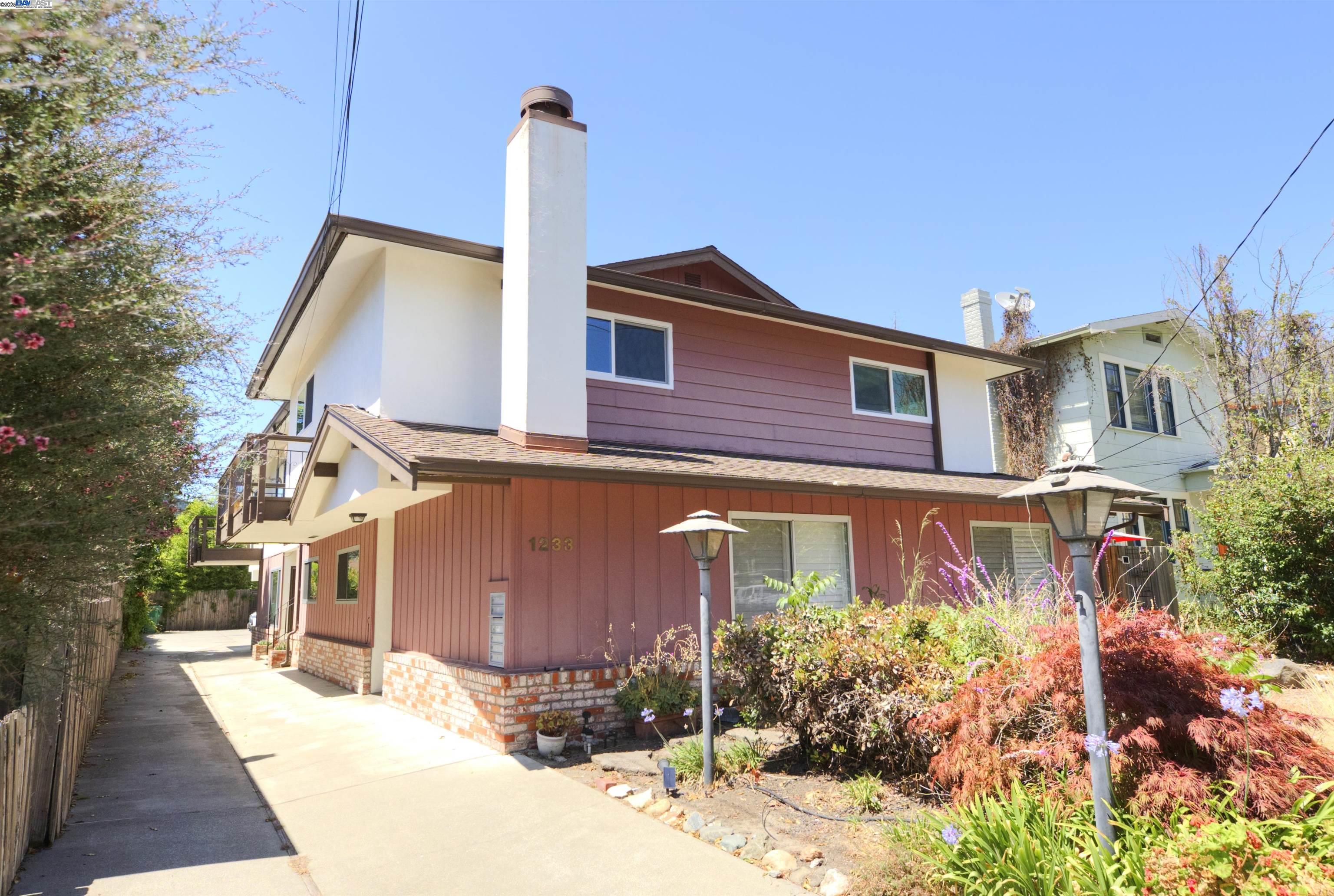 MLS: 41105742 Condo For Sale