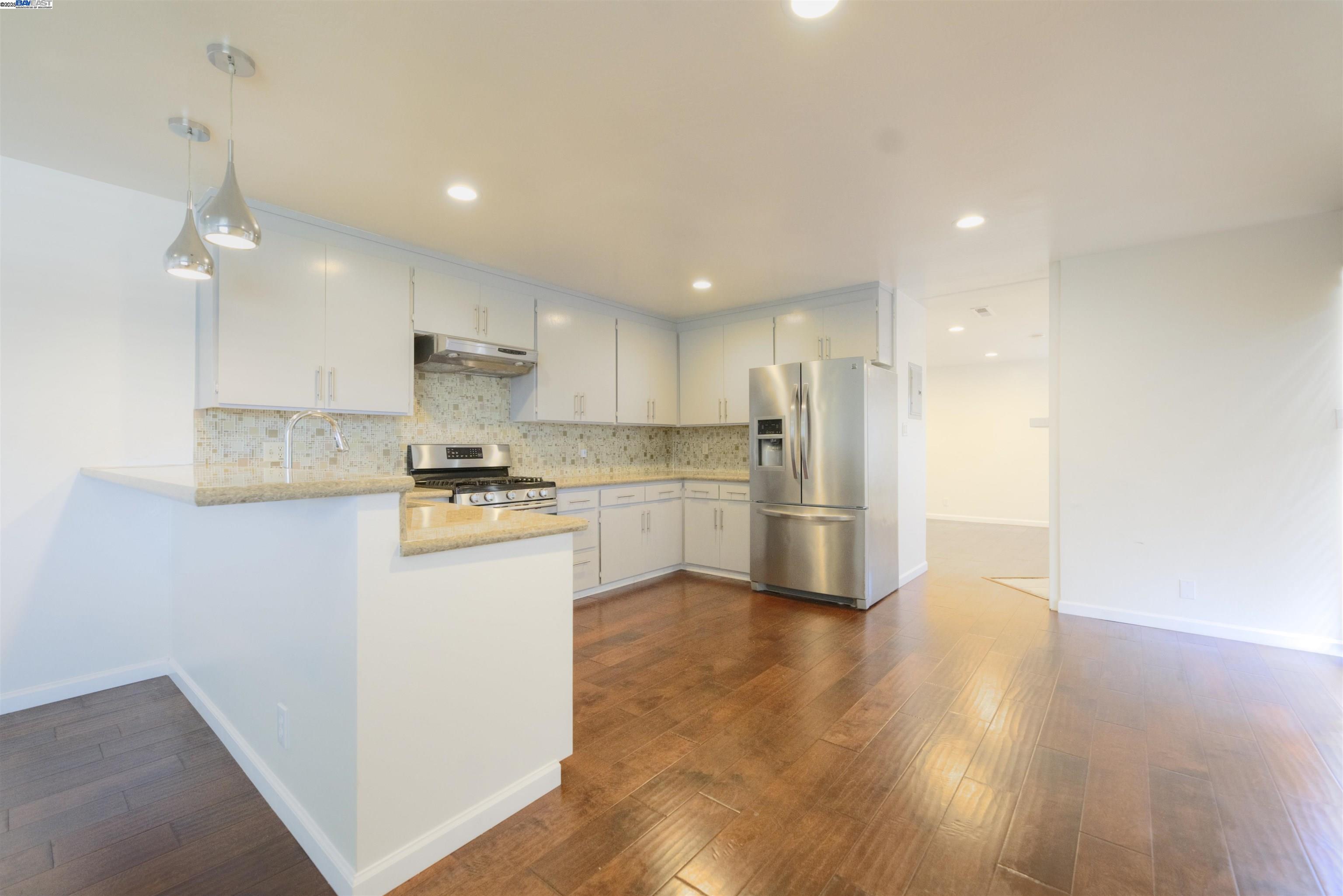 Photo #11: 41105742 Listing: Photo #11