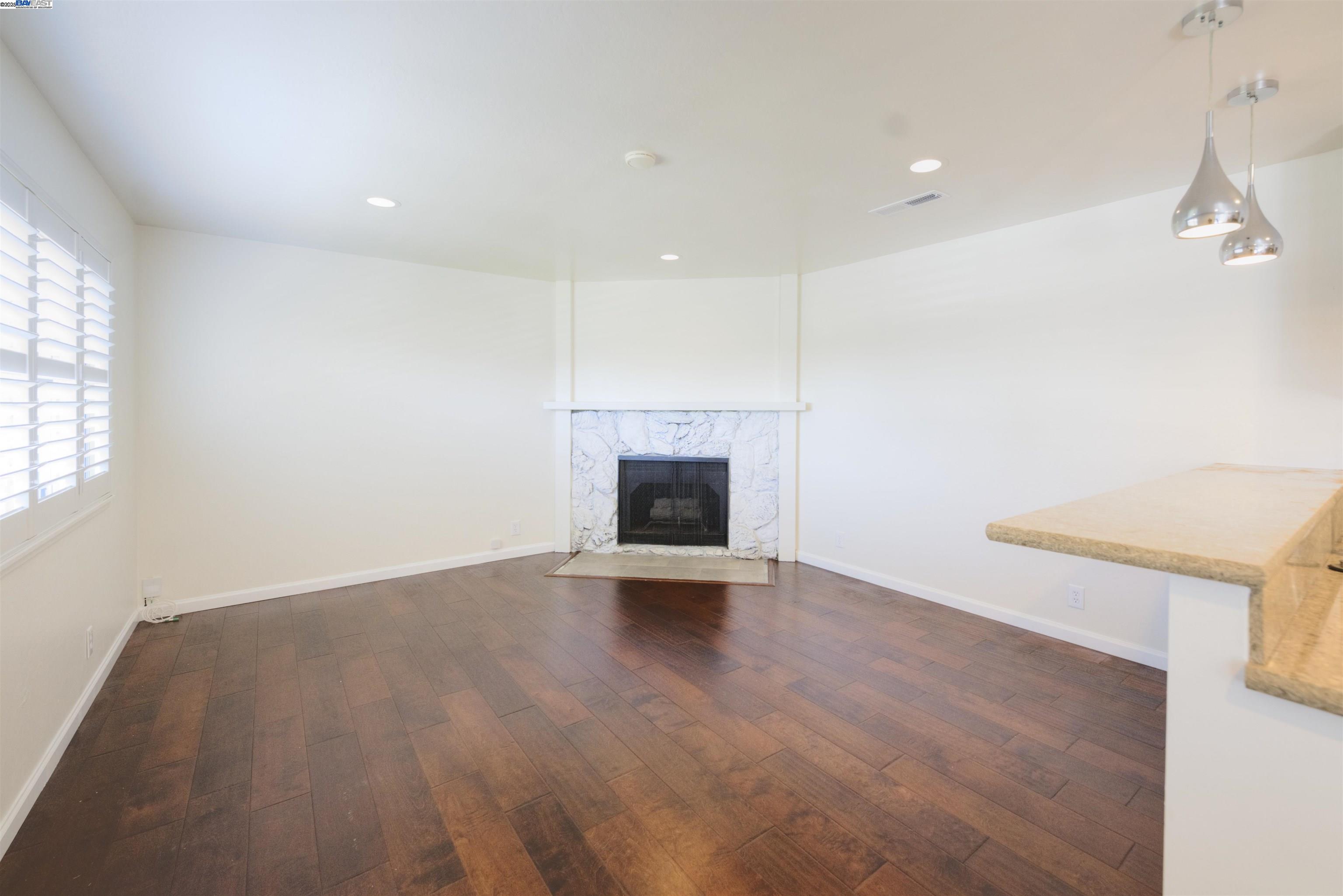 Photo #12: 41105742 Listing: Photo #12