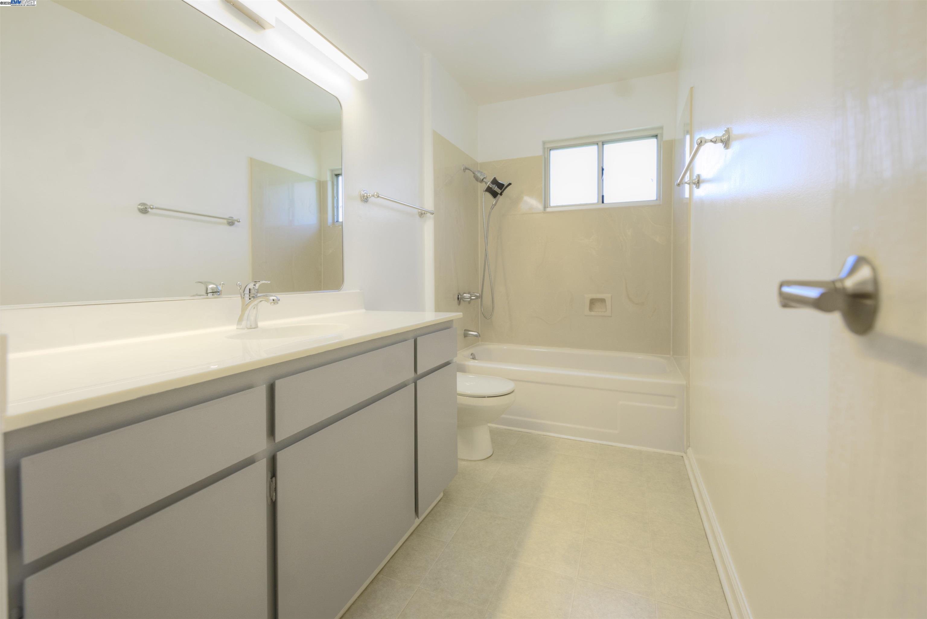 Photo #27: 41105742 Listing: Photo #27