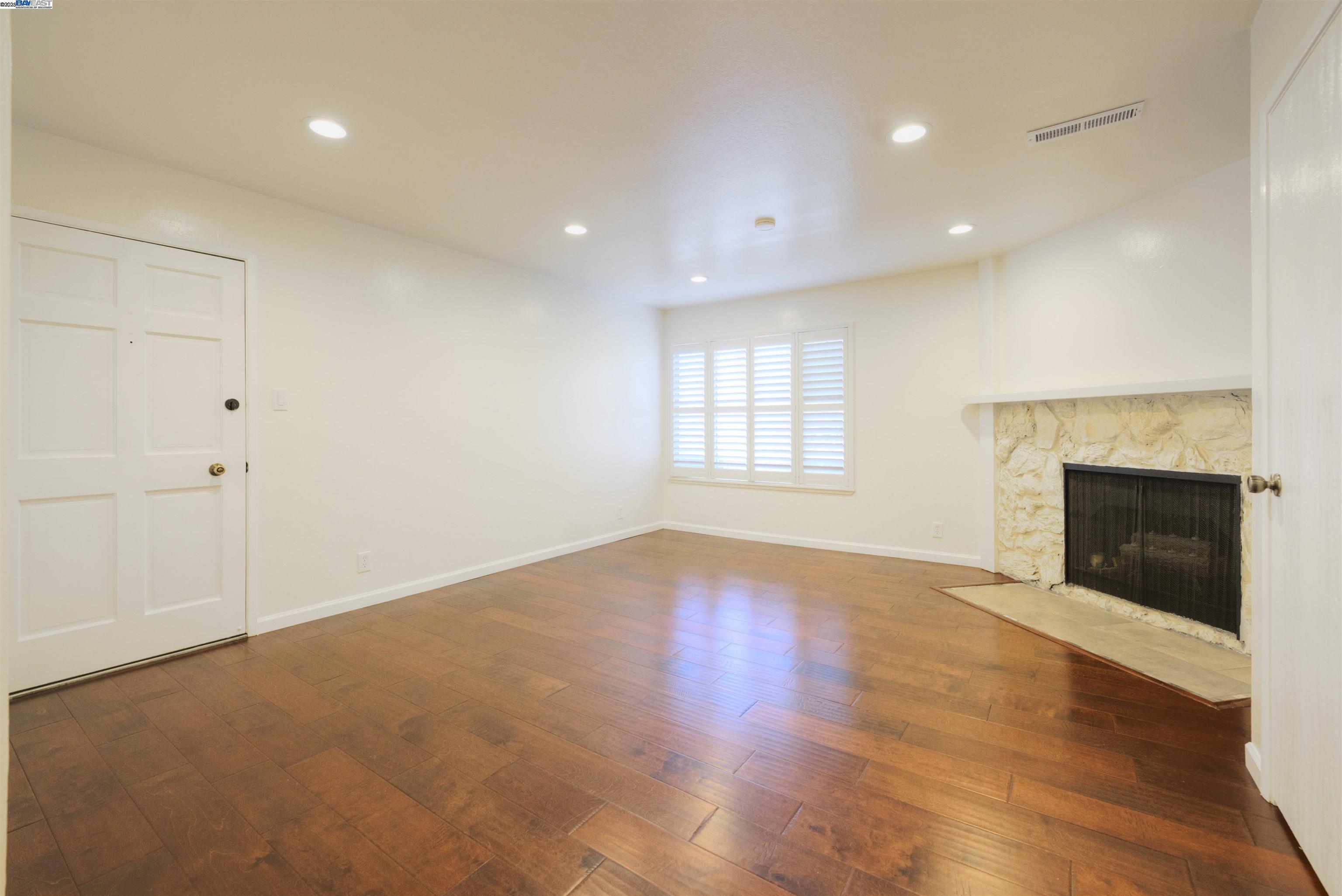 Photo #4: 41105742 Listing 