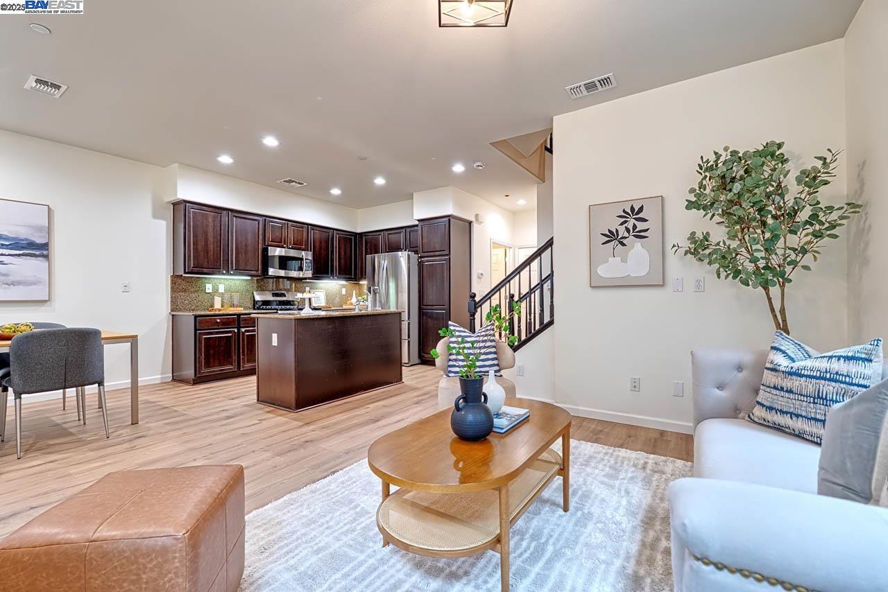Photo #3: 41105743 Listing 