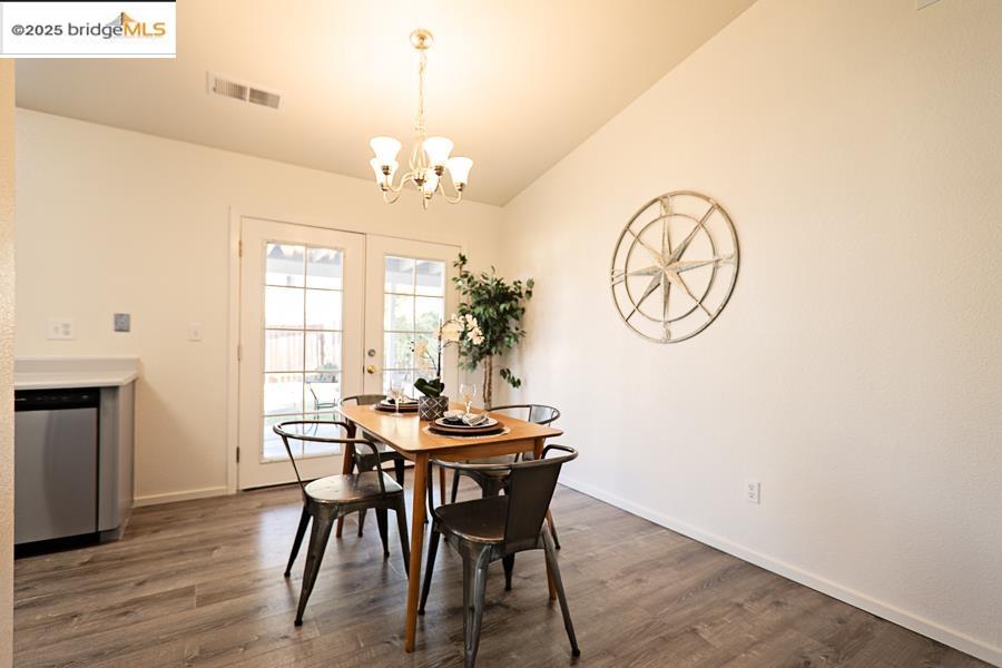 Detail Gallery Image 9 of 30 For 1823 Fort Hall Place, Stockton,  CA 95206 - 2 Beds | 2 Baths
