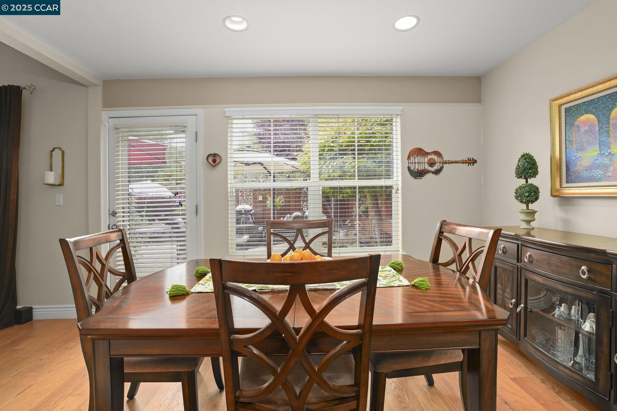 Photo #6: 41105748 Listing 