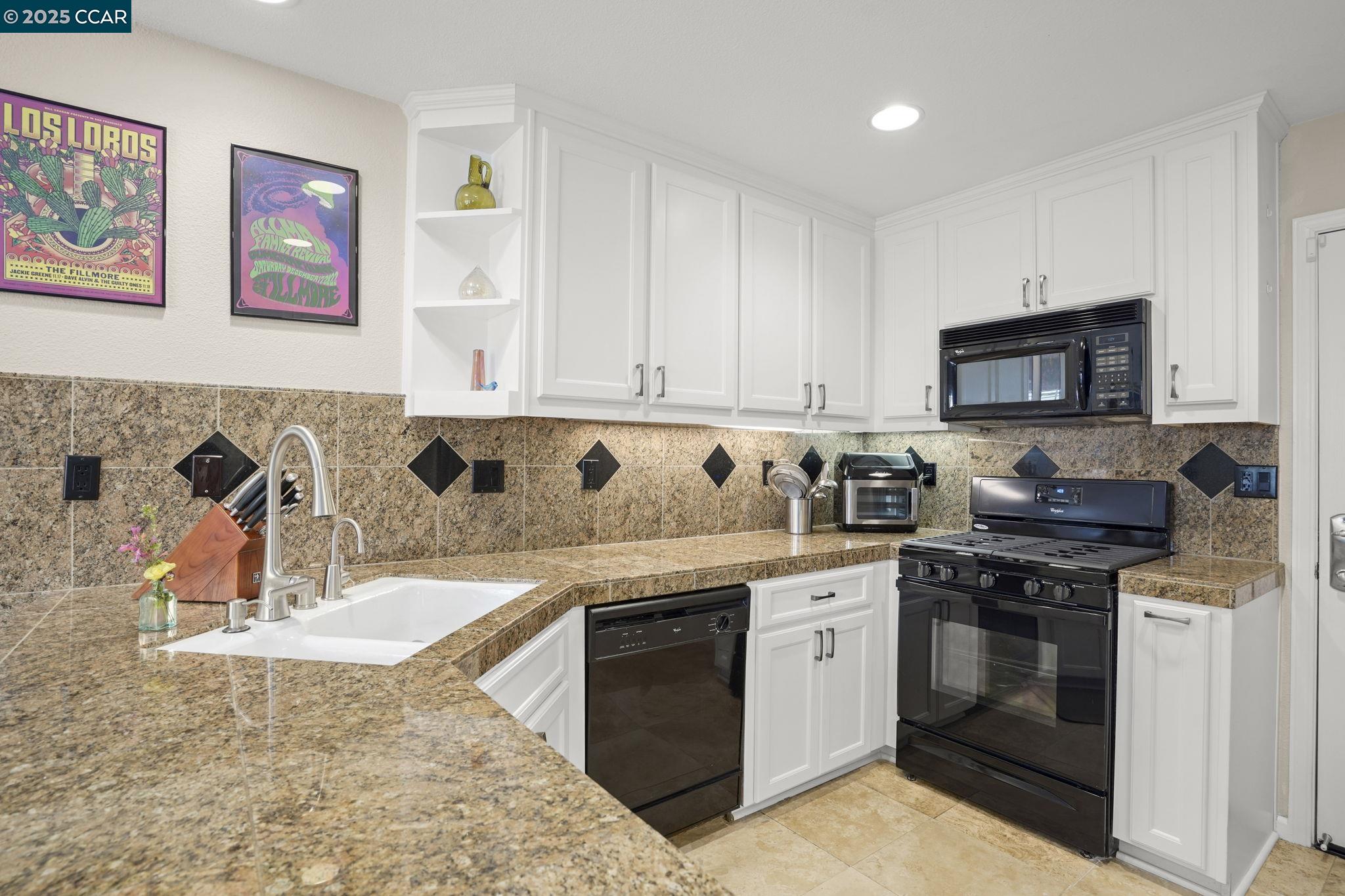 Photo #8: 41105748 Listing: Photo #8