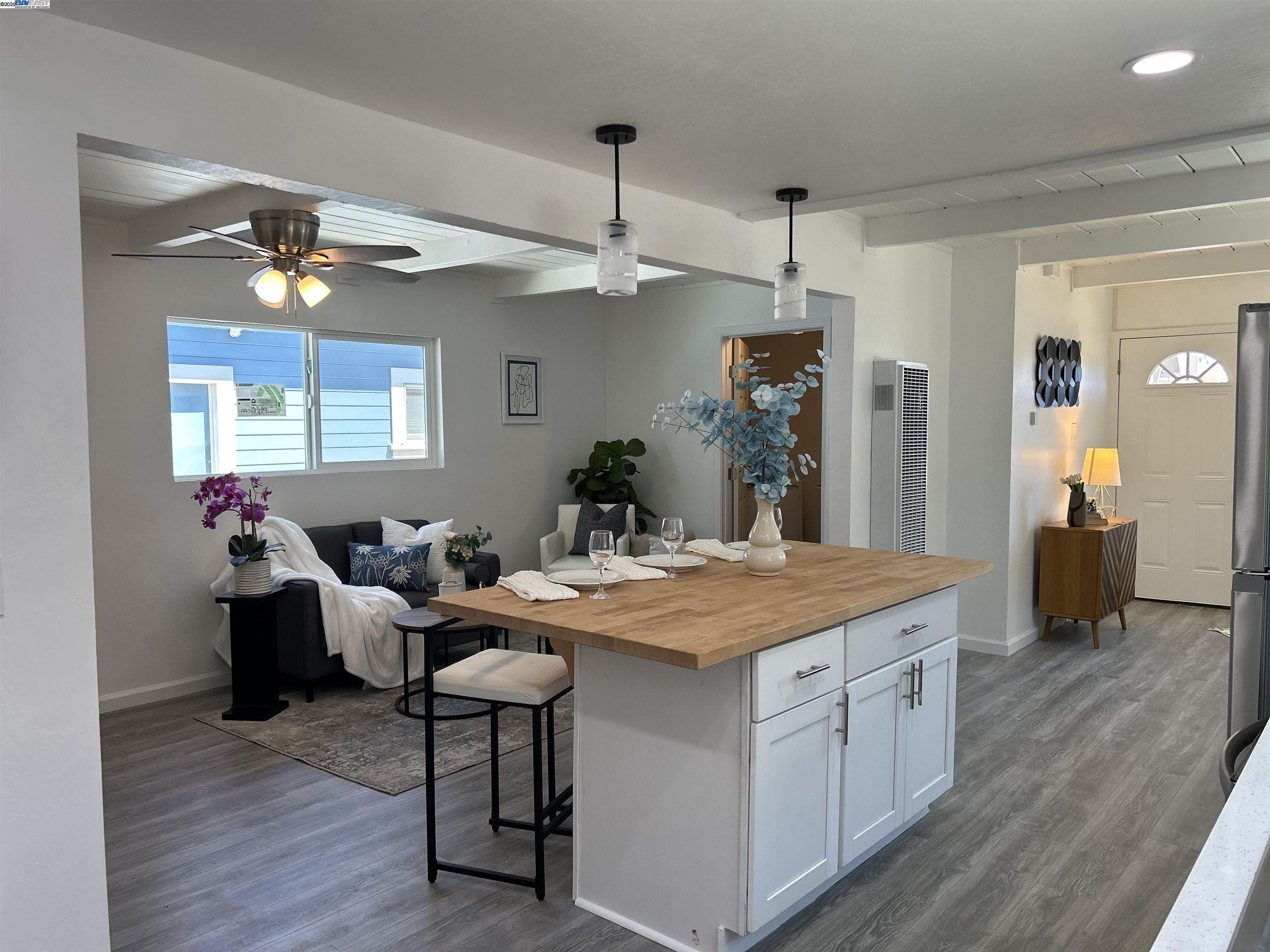 Detail Gallery Image 5 of 12 For 3721 Ohio Ave, Richmond,  CA 94804 - 2 Beds | 1 Baths