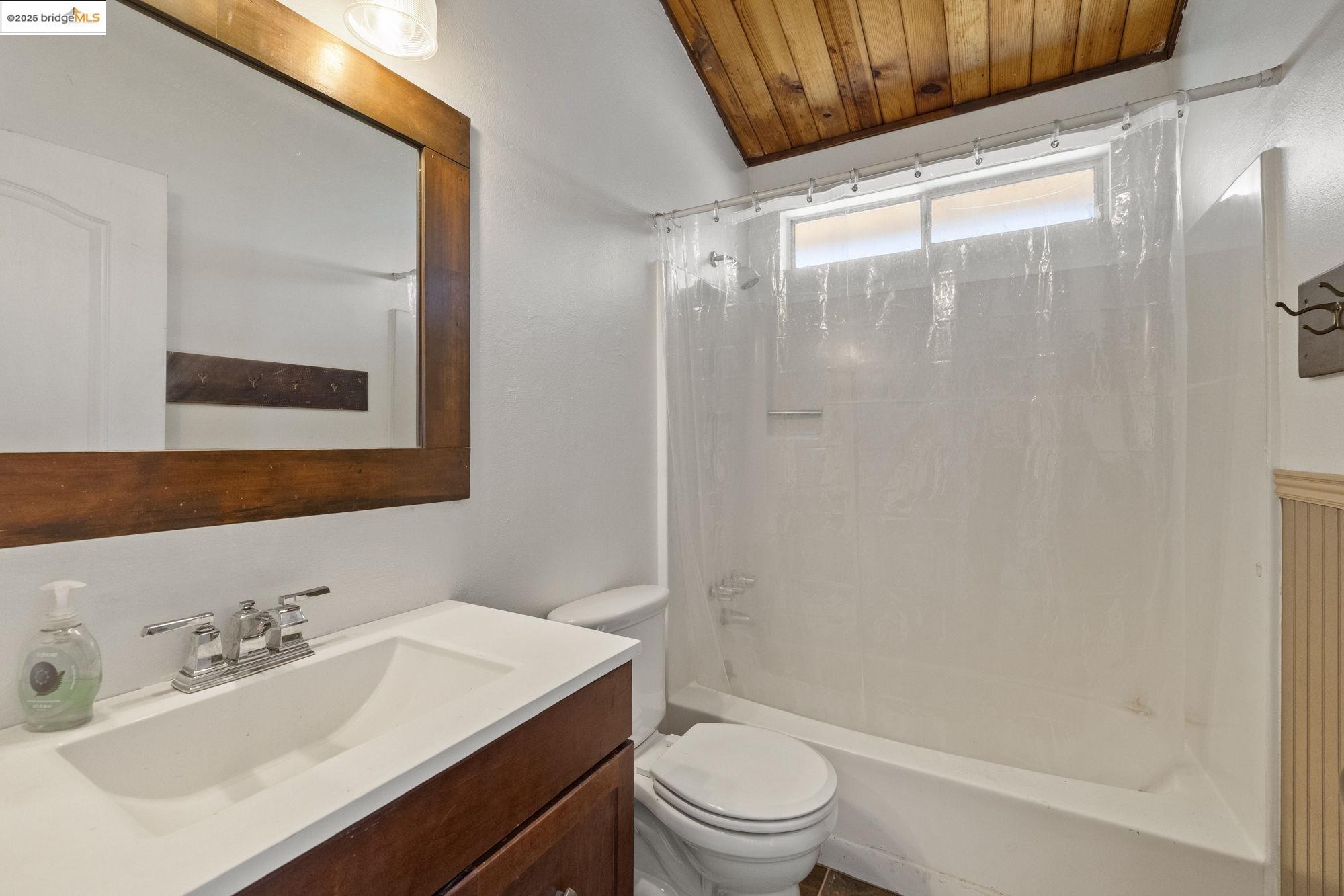 18900 Horizon Court, Tuolumne, California 95379, 3 Bedrooms Bedrooms, 6 Rooms Rooms,2 BathroomsBathrooms,Residential,For Sale,18900 Horizon Court,41105750