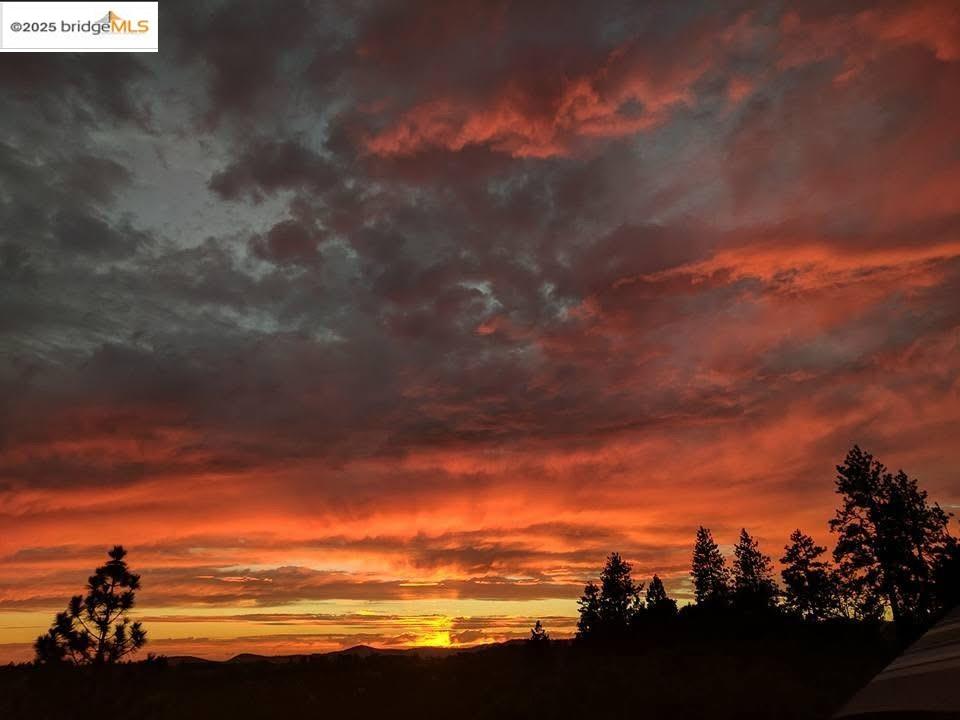 18900 Horizon Court, Tuolumne, California 95379, 3 Bedrooms Bedrooms, 6 Rooms Rooms,2 BathroomsBathrooms,Residential,For Sale,18900 Horizon Court,41105750