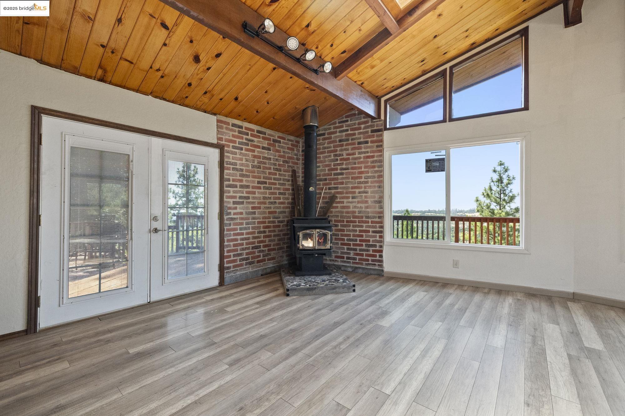 18900 Horizon Court, Tuolumne, California 95379, 3 Bedrooms Bedrooms, 6 Rooms Rooms,2 BathroomsBathrooms,Residential,For Sale,18900 Horizon Court,41105750