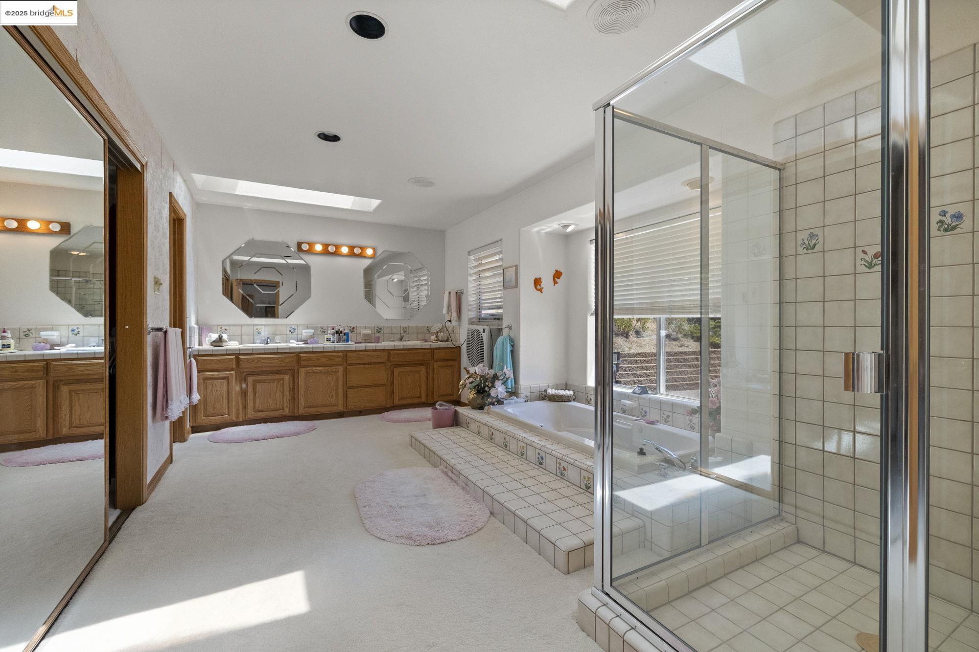 16411 Crestridge Ave, Sonora, California 95370, 4 Bedrooms Bedrooms, 9 Rooms Rooms,3 BathroomsBathrooms,Residential,For Sale,16411 Crestridge Ave,41105753